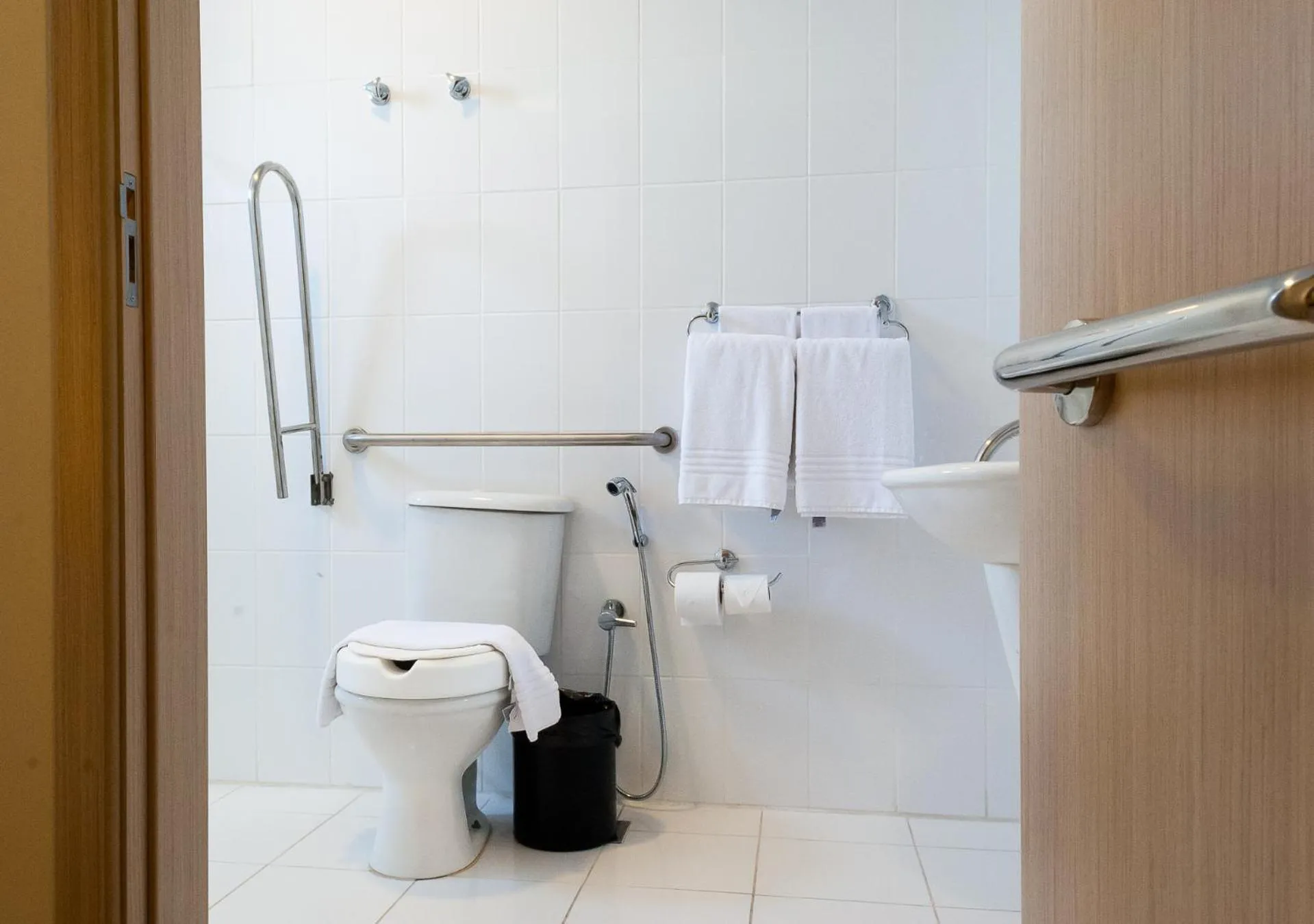 Bathroom in Master Cosmopolitan Moinhos de Vento