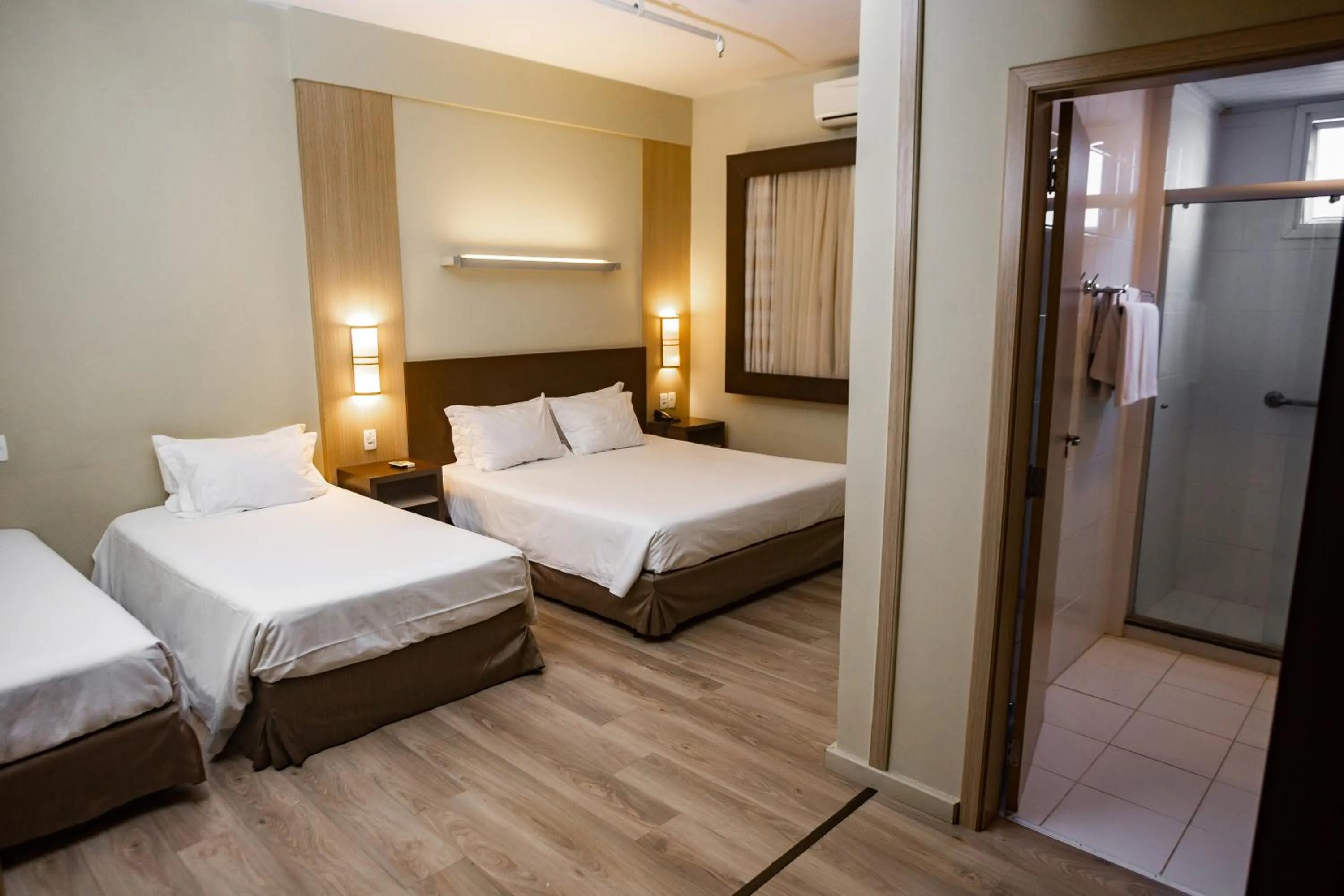 Bed in Master Cosmopolitan Moinhos de Vento