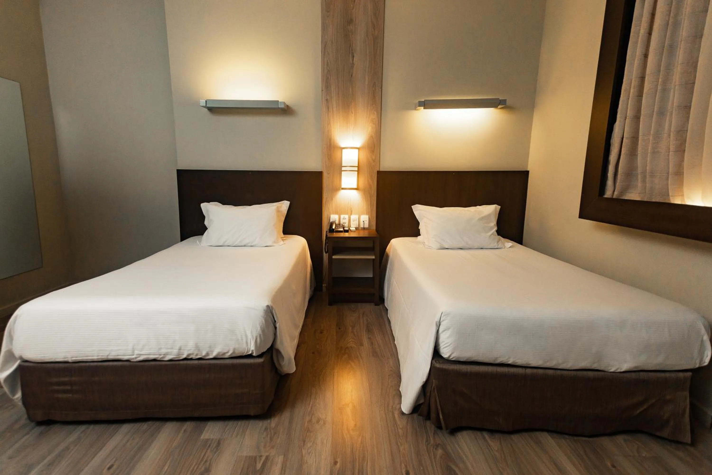 Bed in Master Cosmopolitan Moinhos de Vento