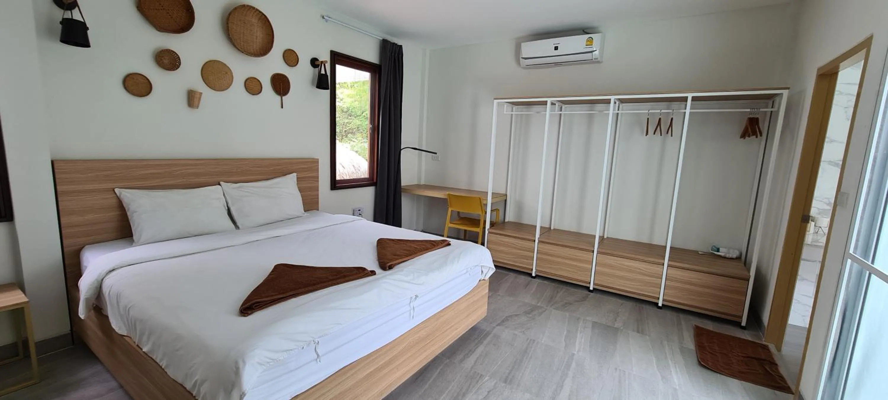 Bed in Samutra Residences