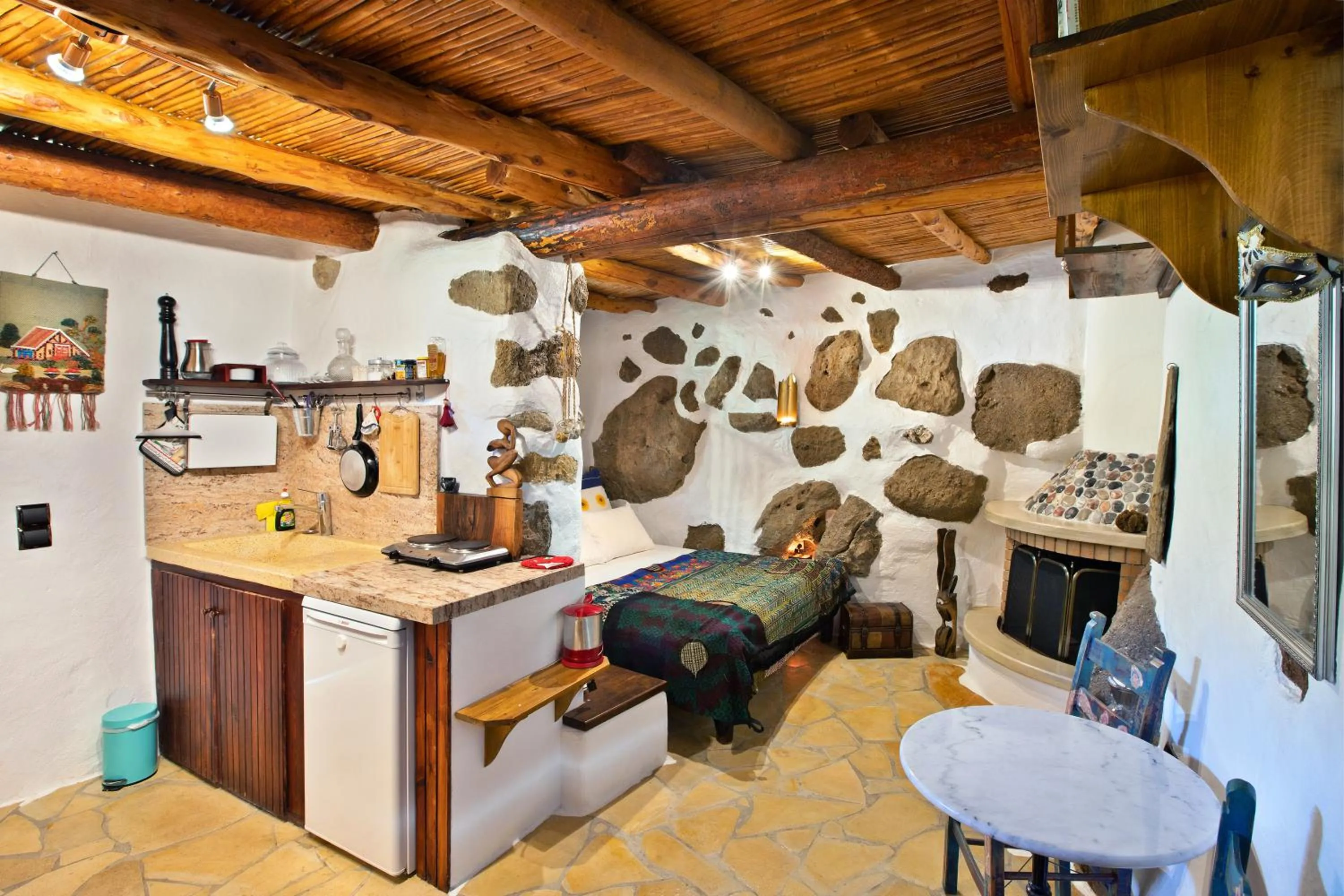 Kitchen or kitchenette in Natura cottages