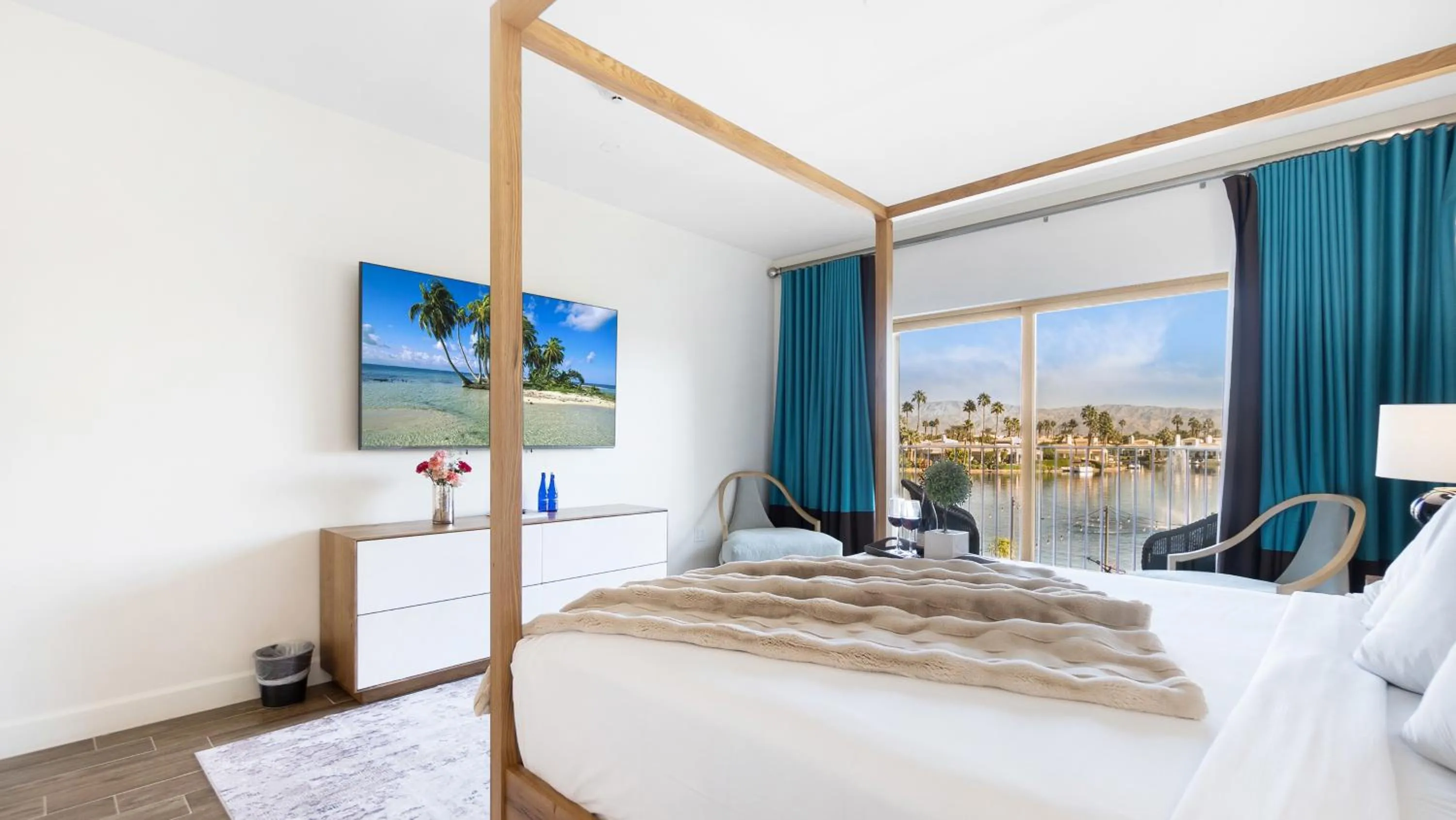 Bed in The Chateau at Lake La Quinta