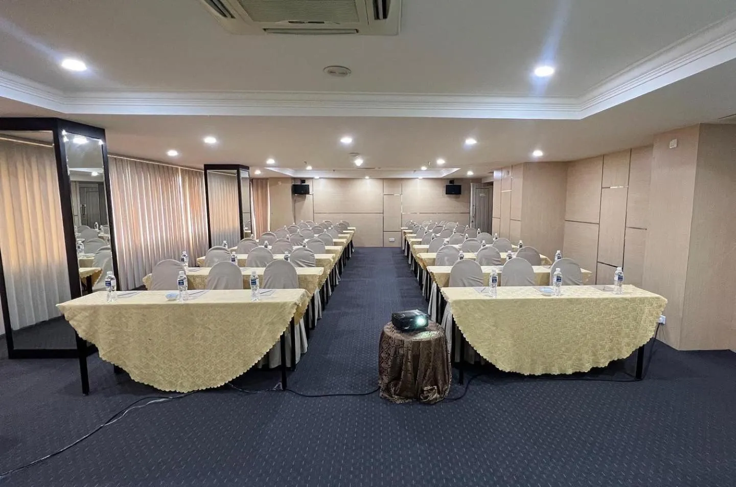 Banquet/Function facilities in Beverly Hotel Batam