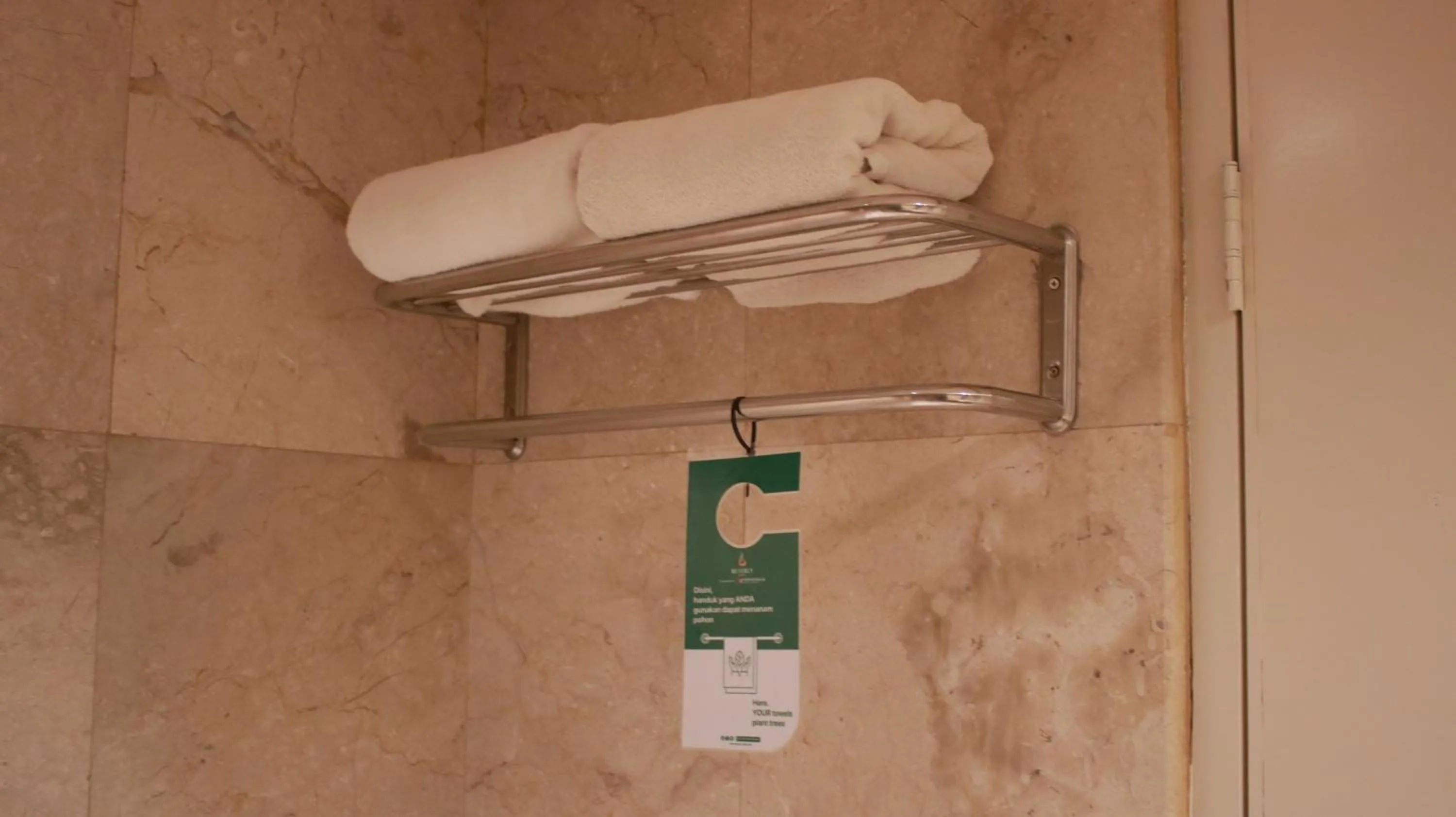 Bathroom in Beverly Hotel Batam