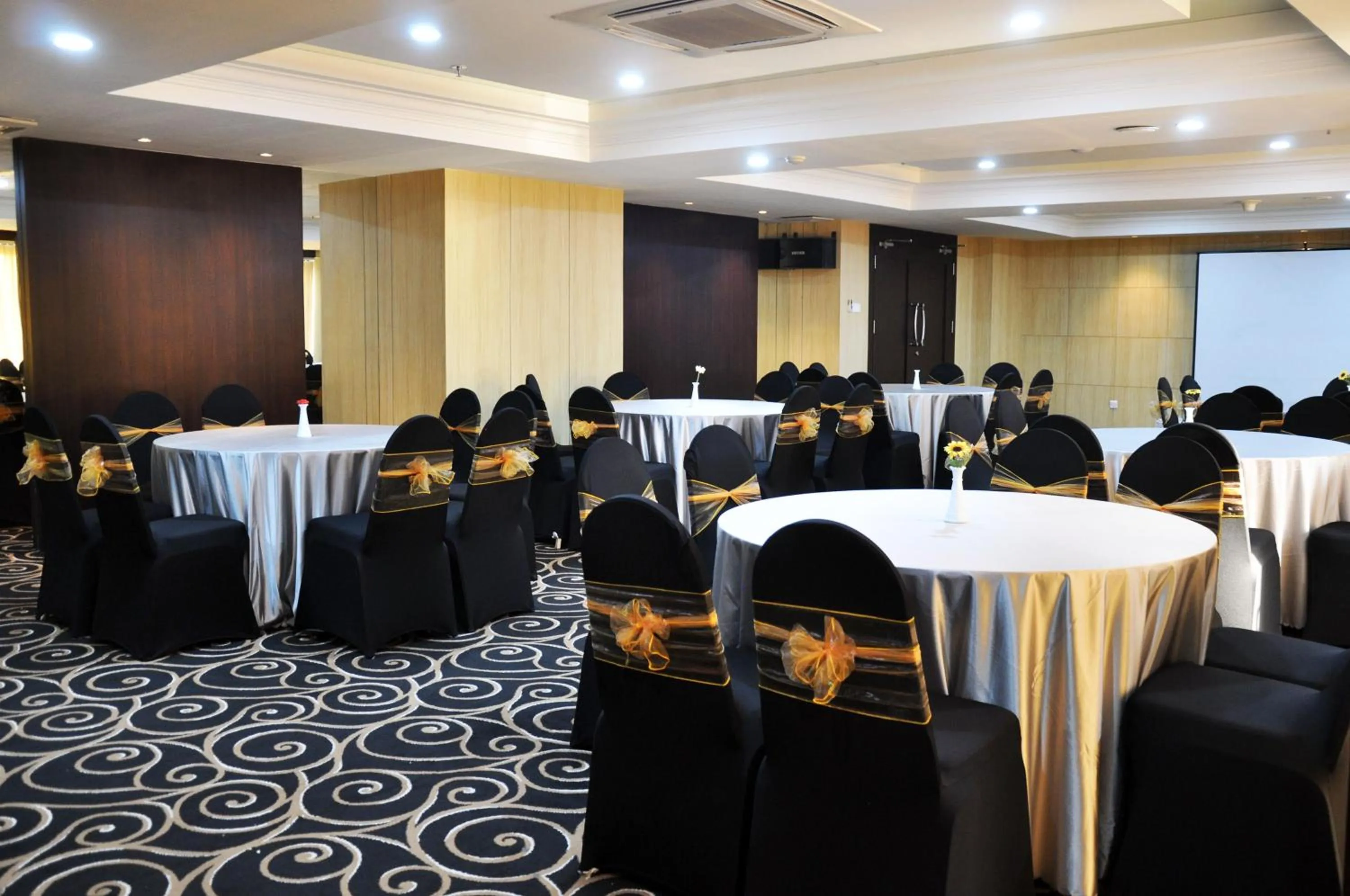 Property building in Beverly Hotel Batam