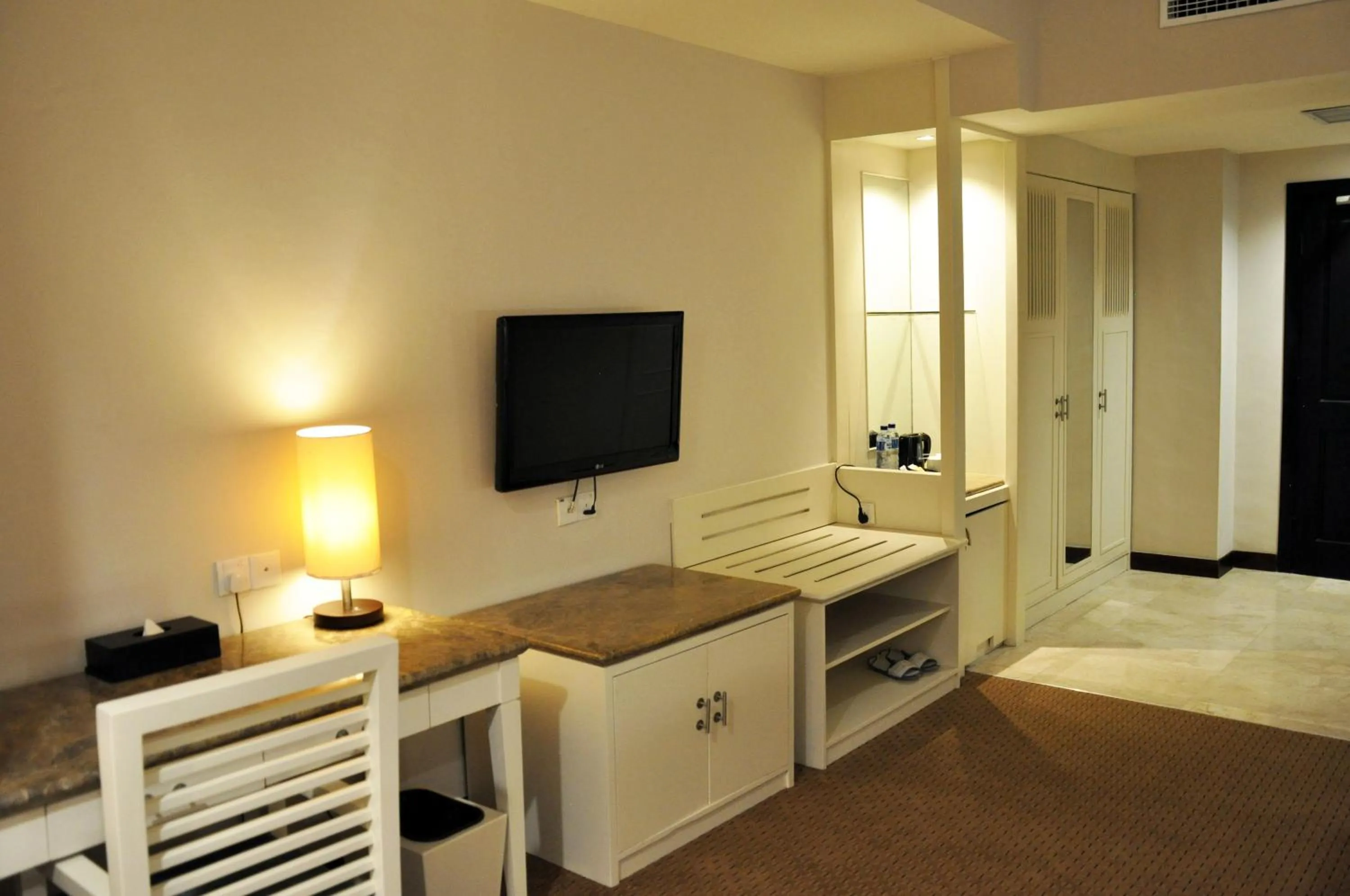 Bed in Beverly Hotel Batam