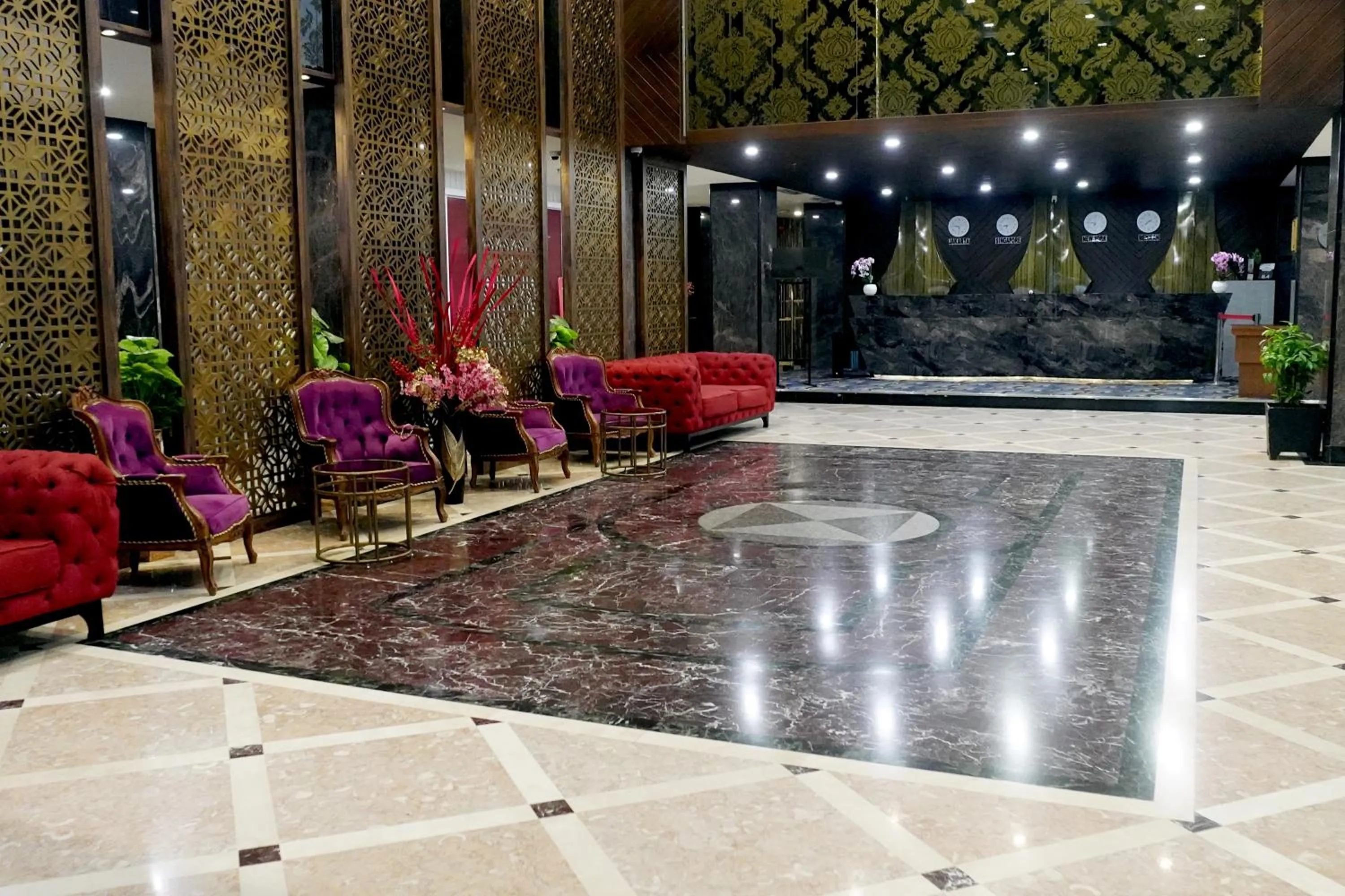 Lobby or reception in Beverly Hotel Batam