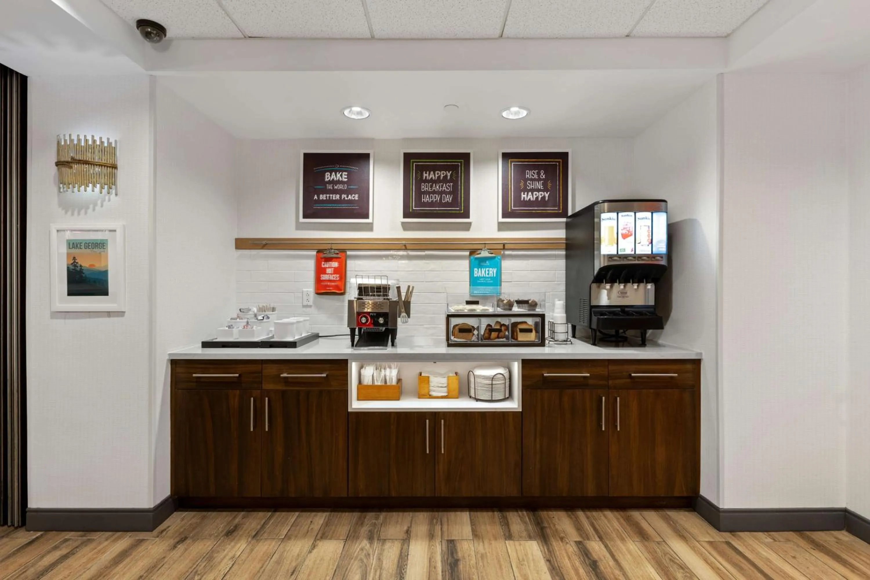 Breakfast in Hampton Inn & Suites Lake George