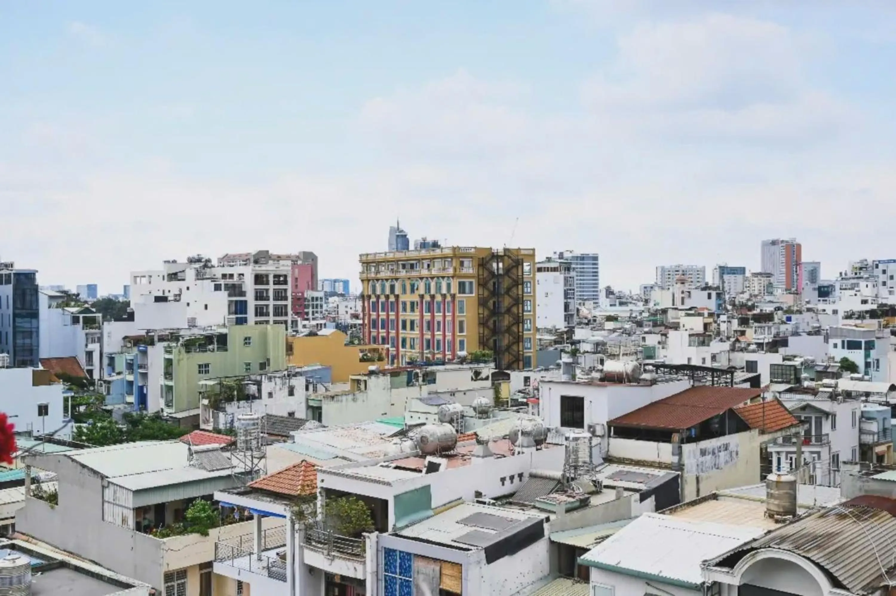 The Bloom Pham Viet Chanh - Modern Living Space in Saigon - A Top Choice for Western Travelers