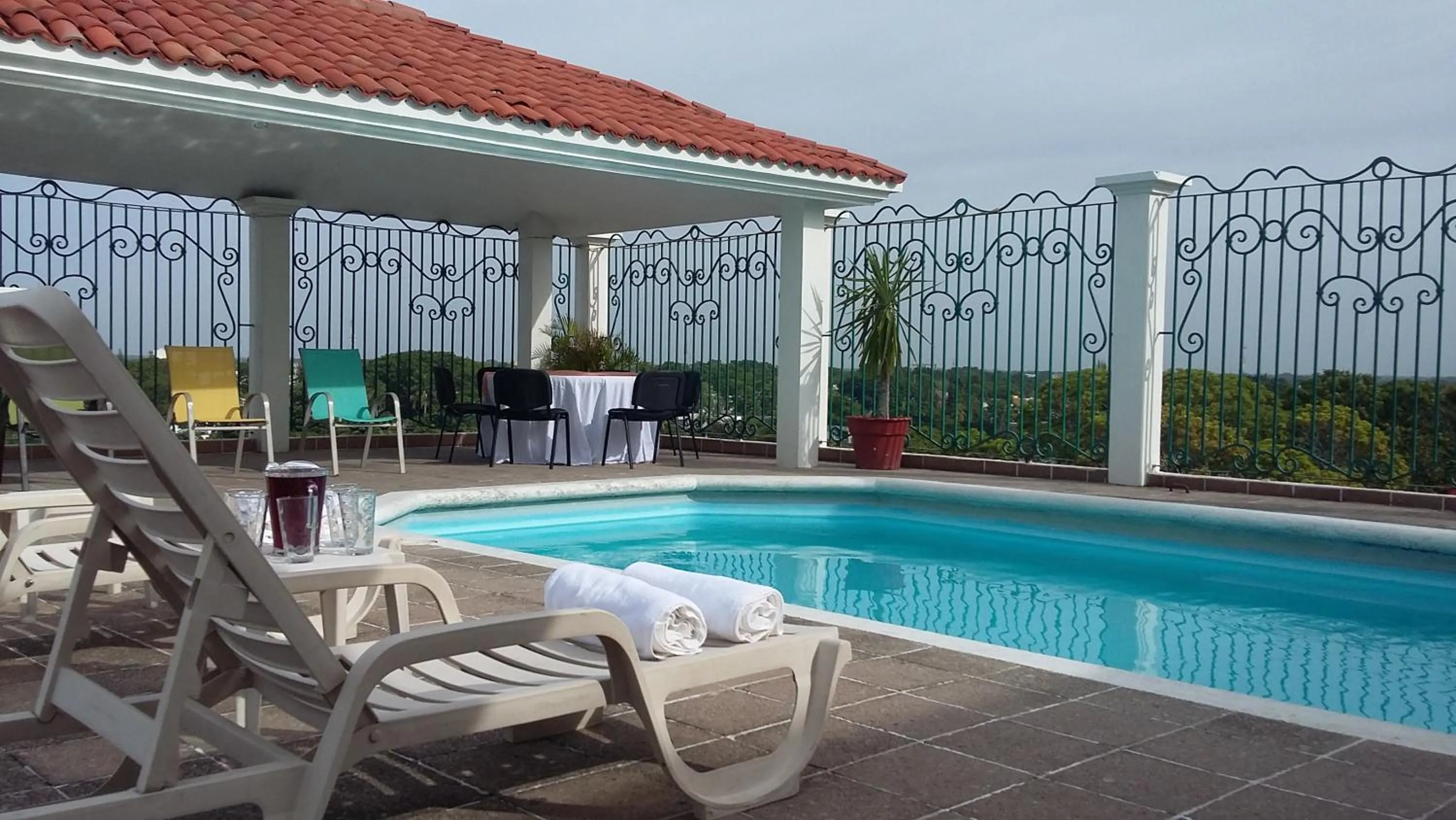 Hotel & Suites Real del Lago