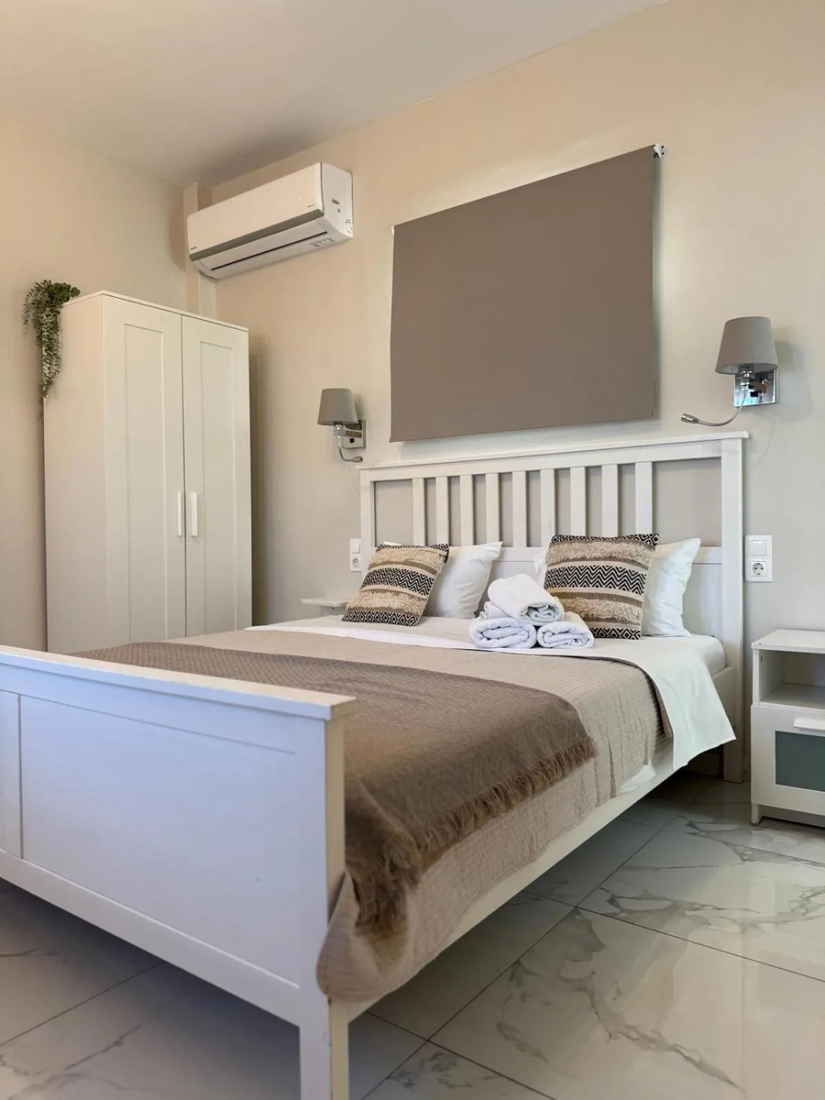 Bed in Luxor Premium Suites