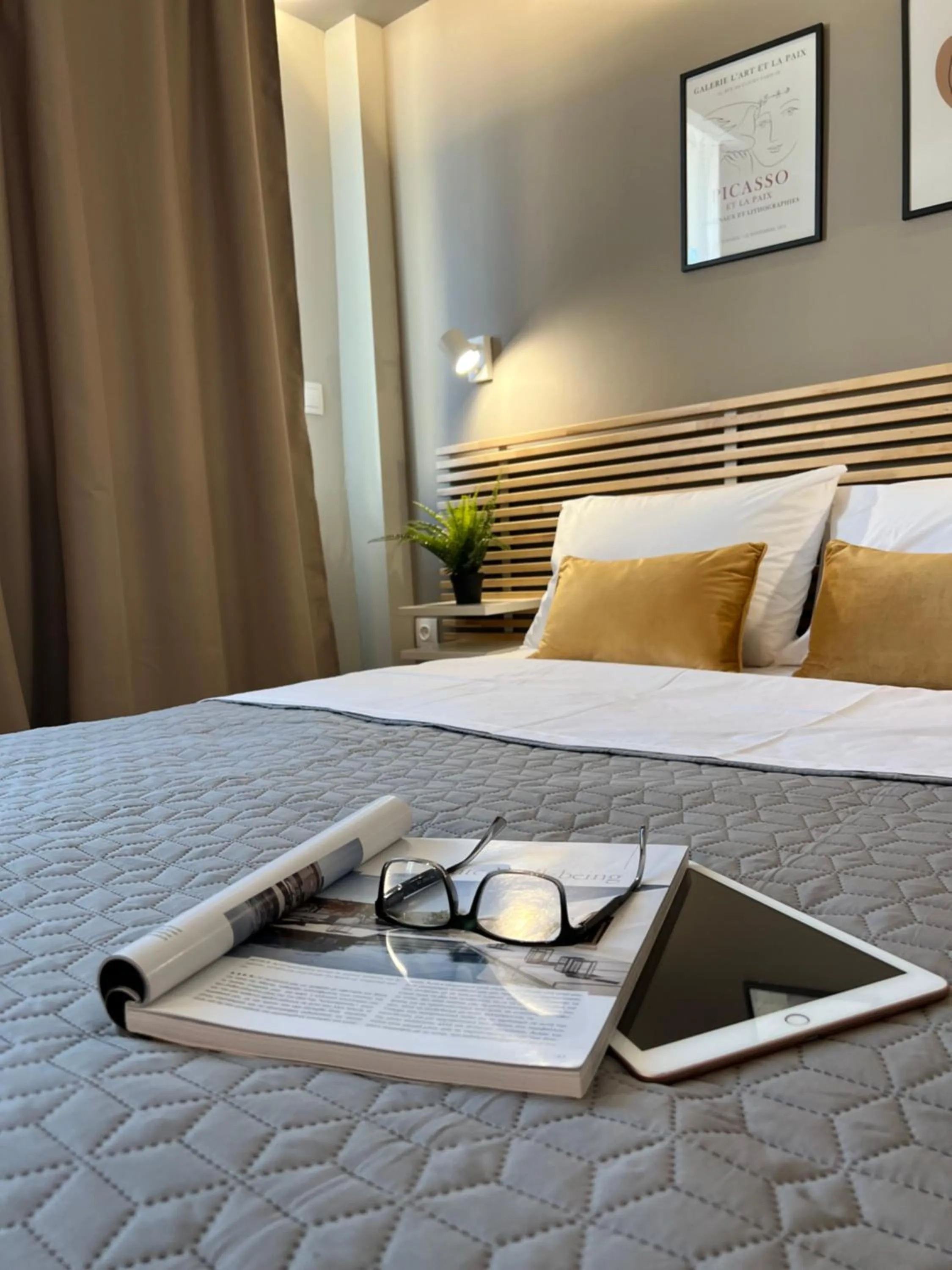 Bed in Luxor Premium Suites