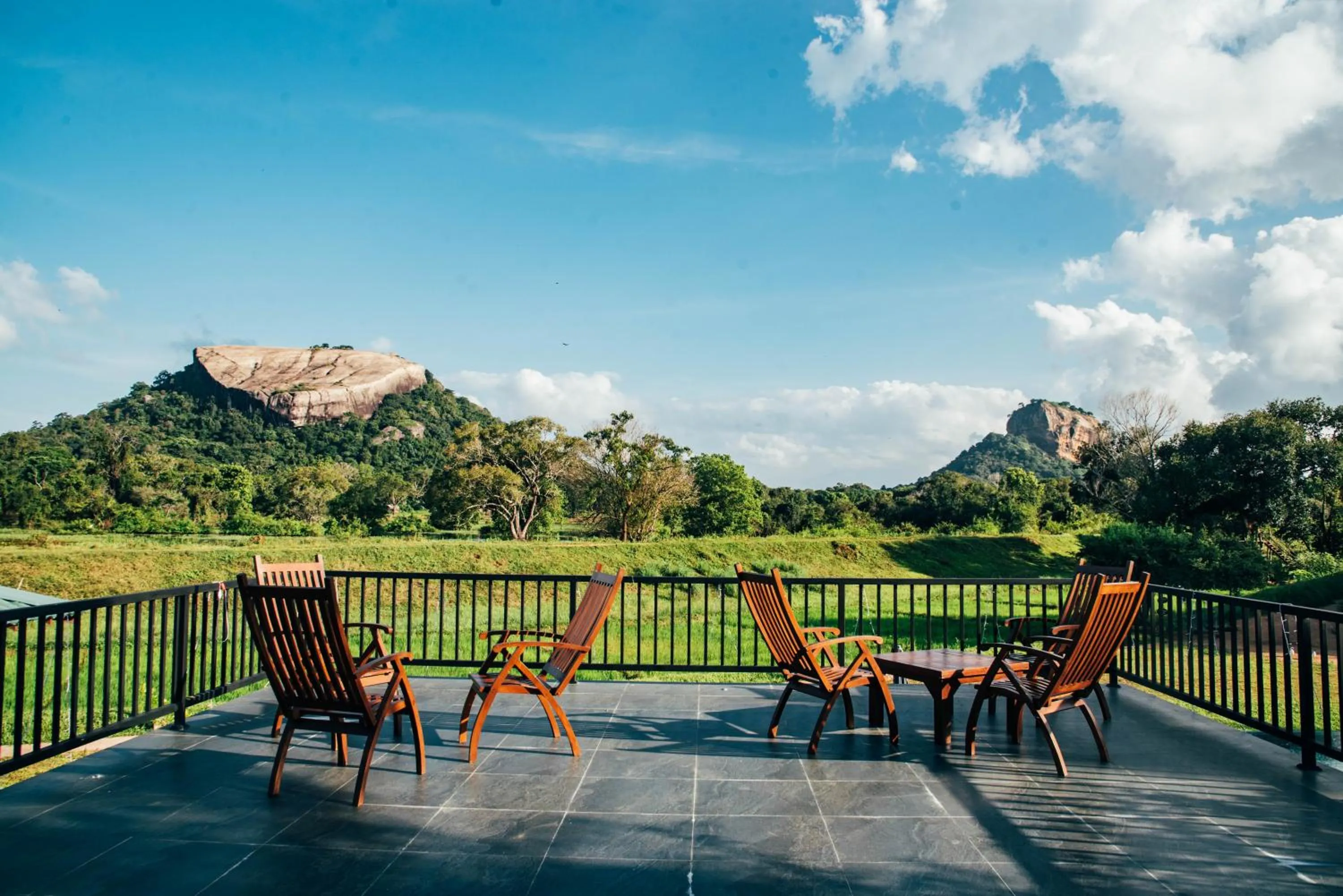 Patio in Sigiriya King's Resort