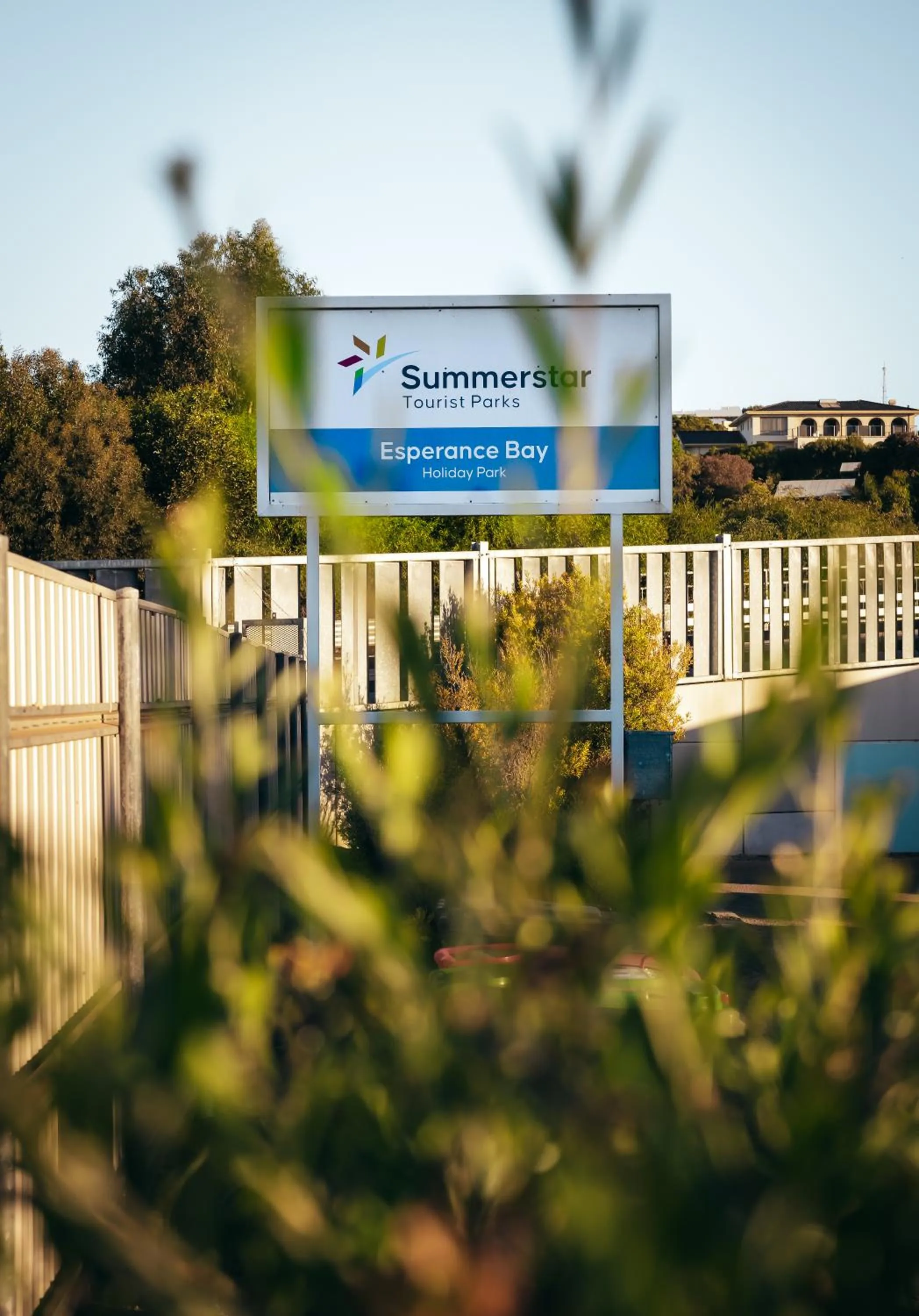 Property logo or sign in Esperance Bay Holiday Park