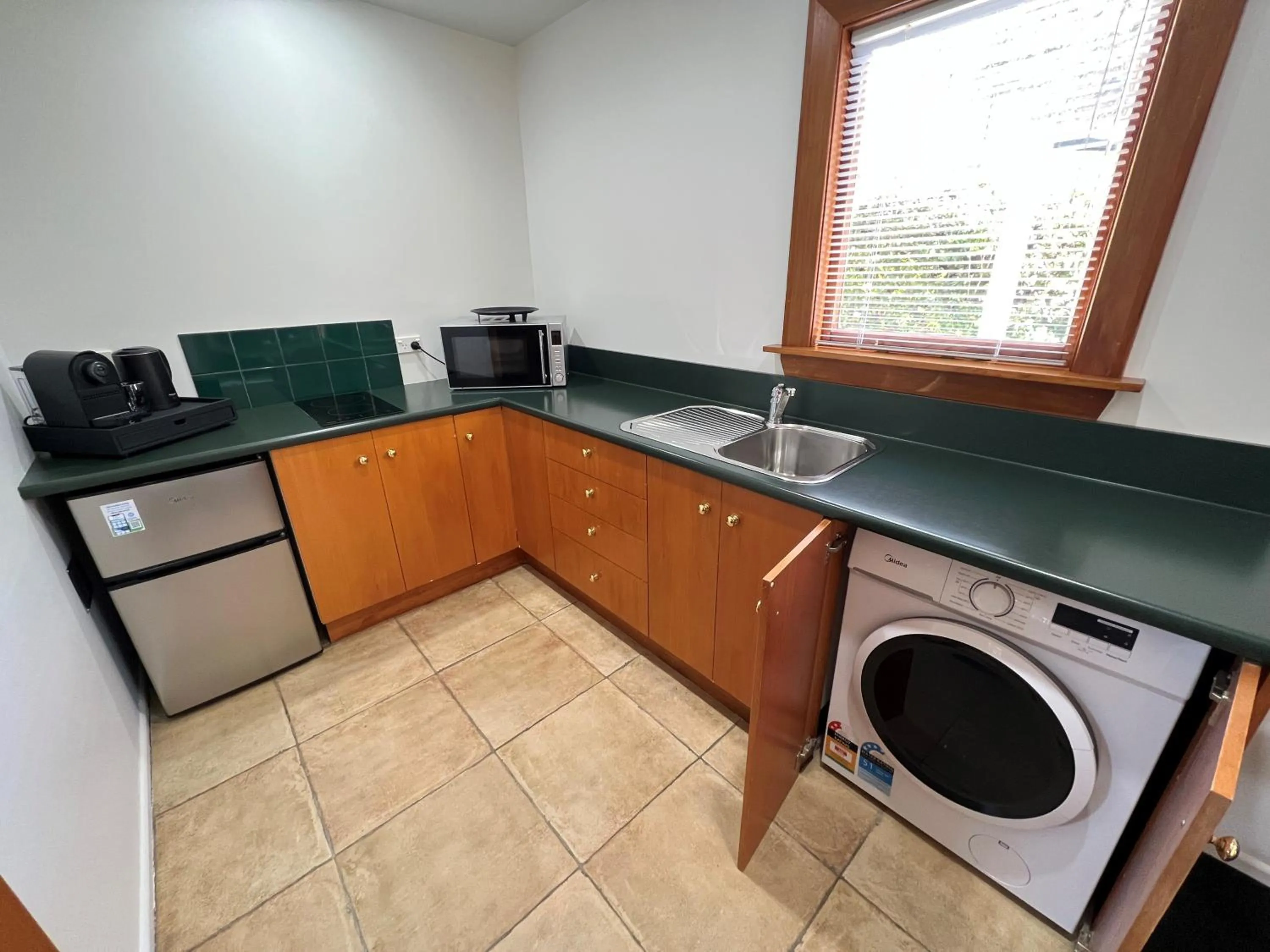 Coffee/tea facilities in Harrogate Gardens Motel