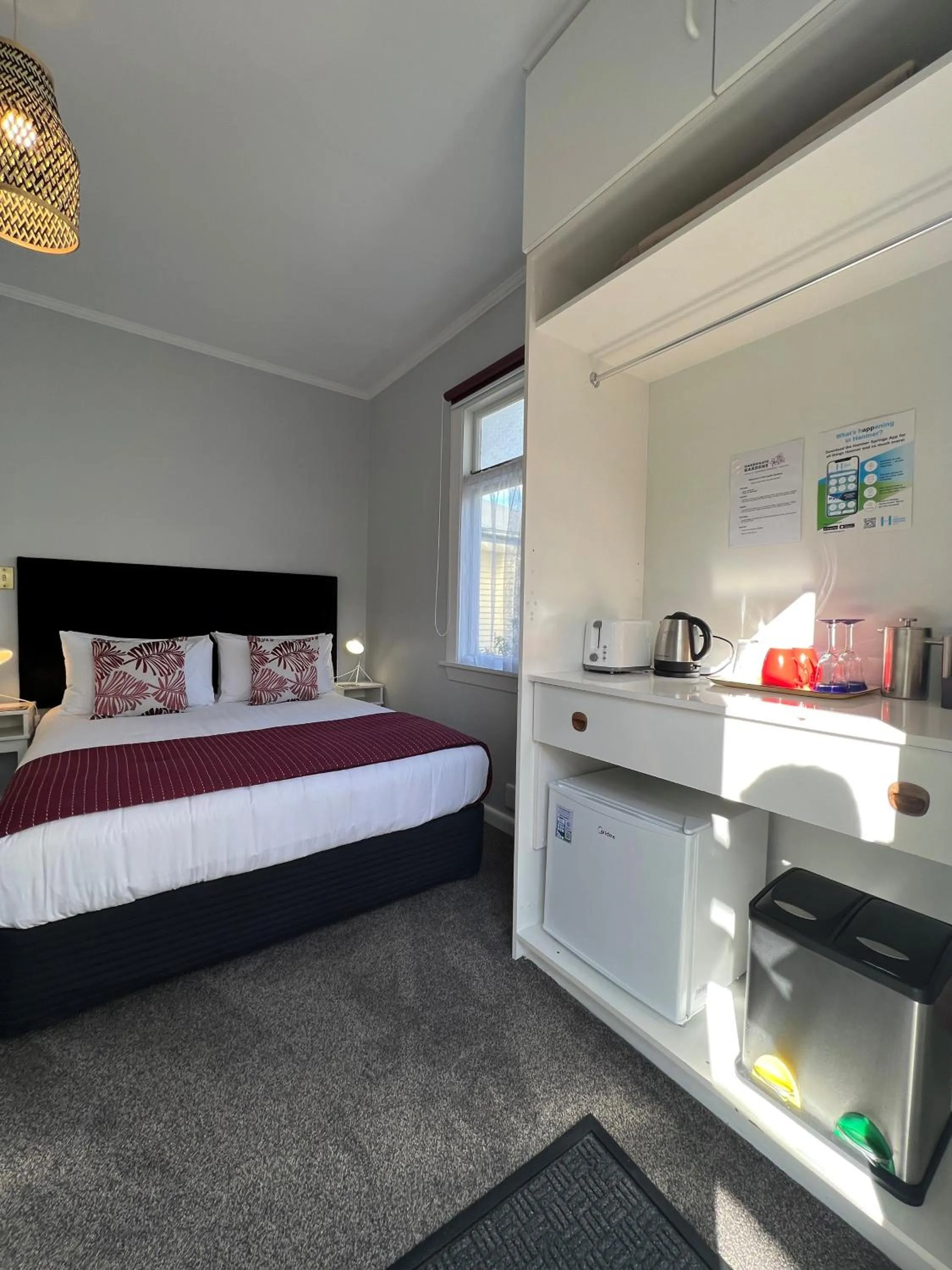 Bed in Harrogate Gardens Motel