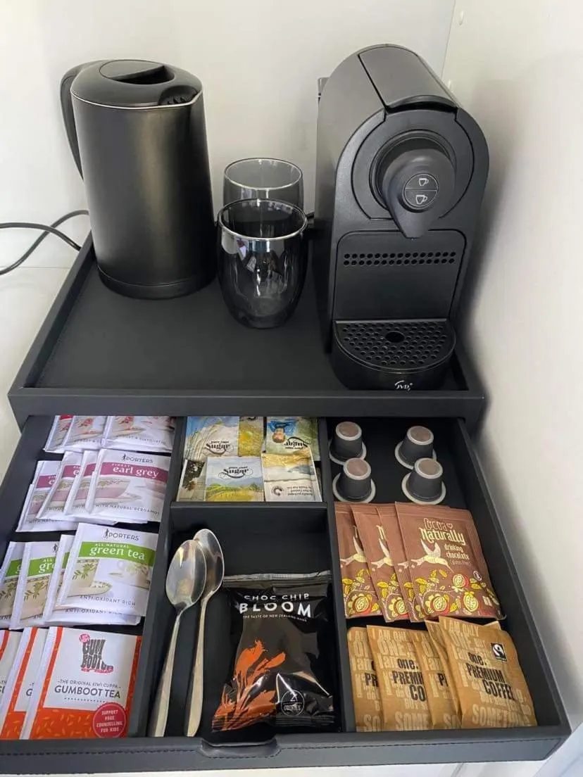 Coffee/tea facilities in Harrogate Gardens Motel