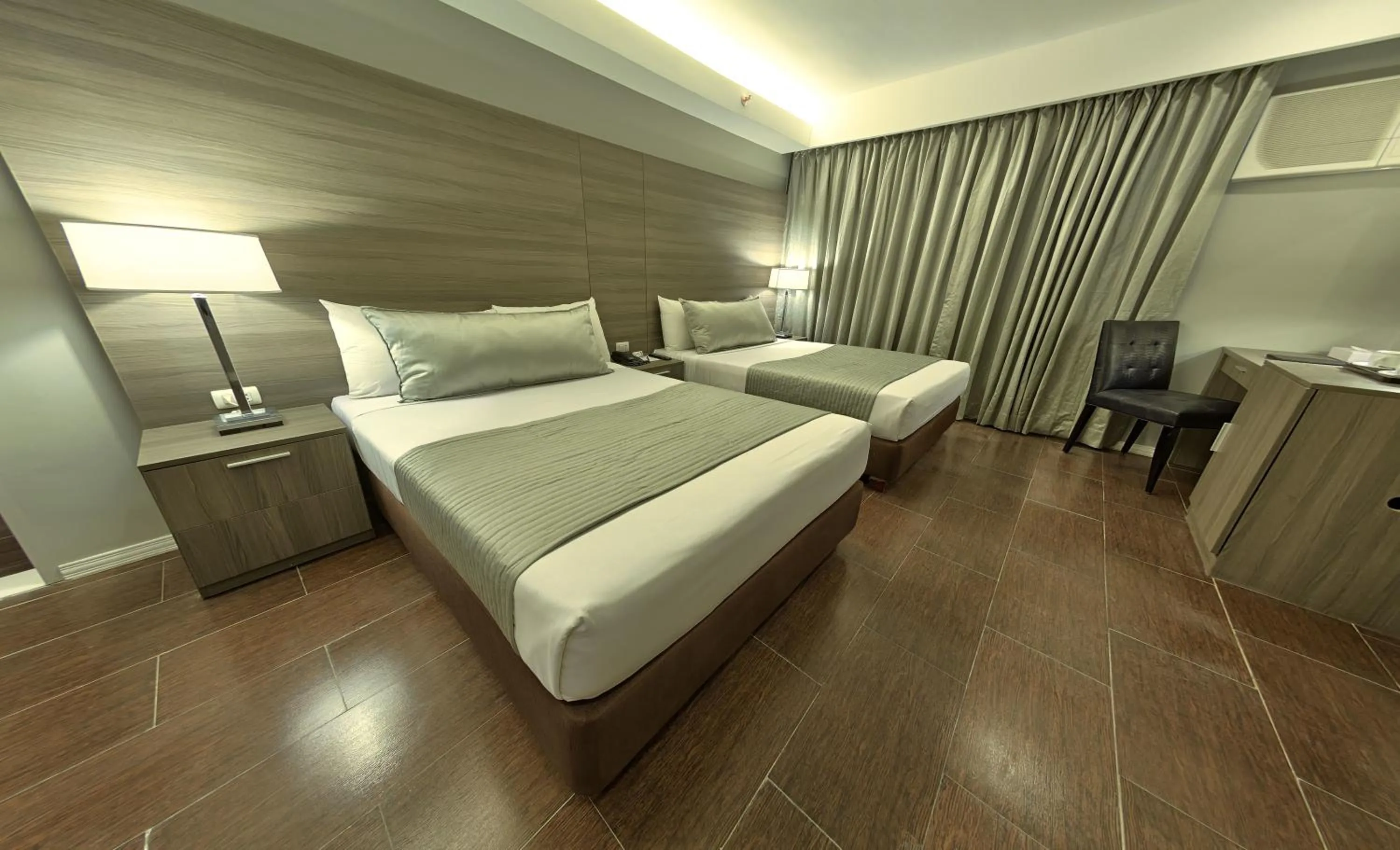 Bedroom in Astoria Greenbelt