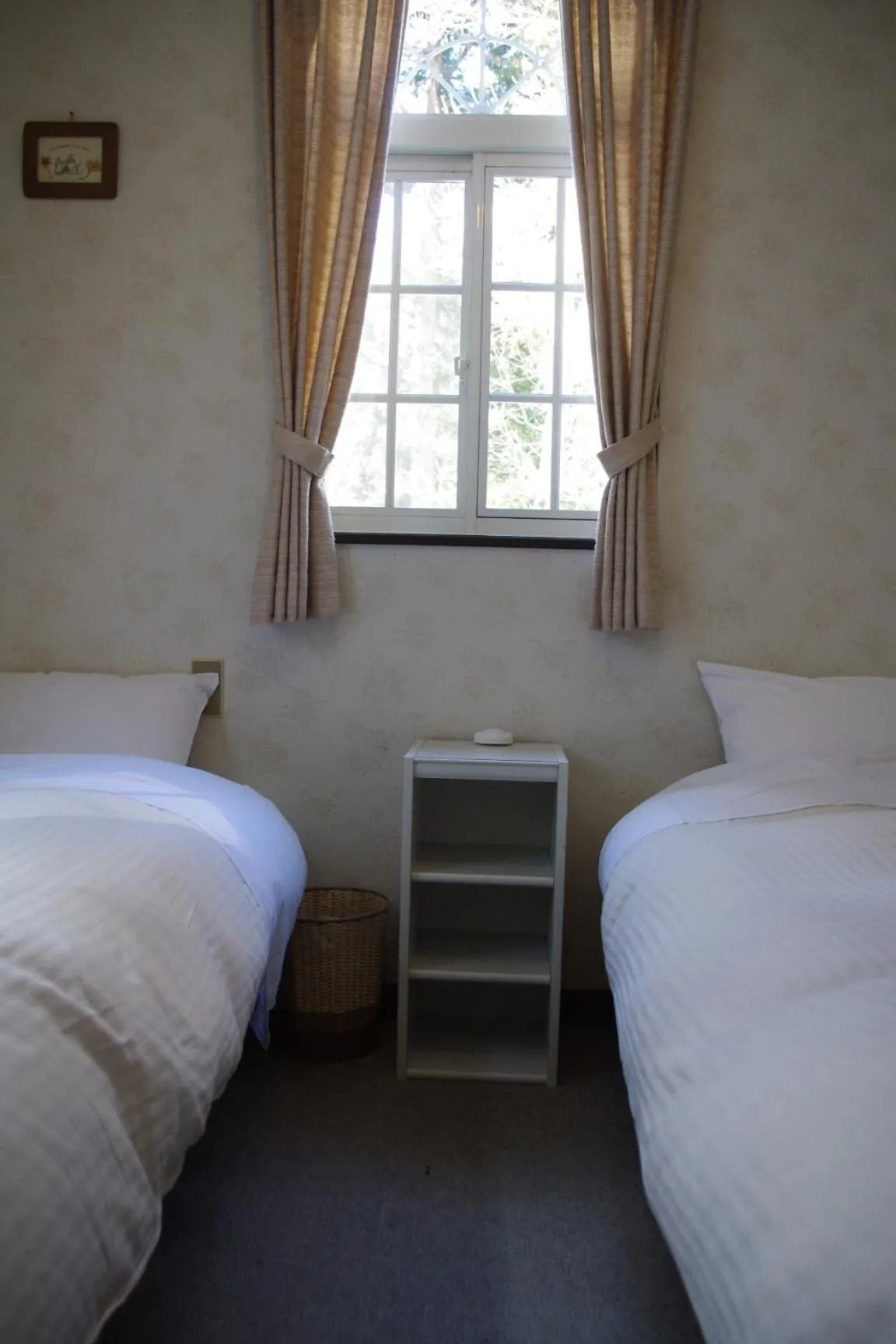 Bed in Sunny Side Hut