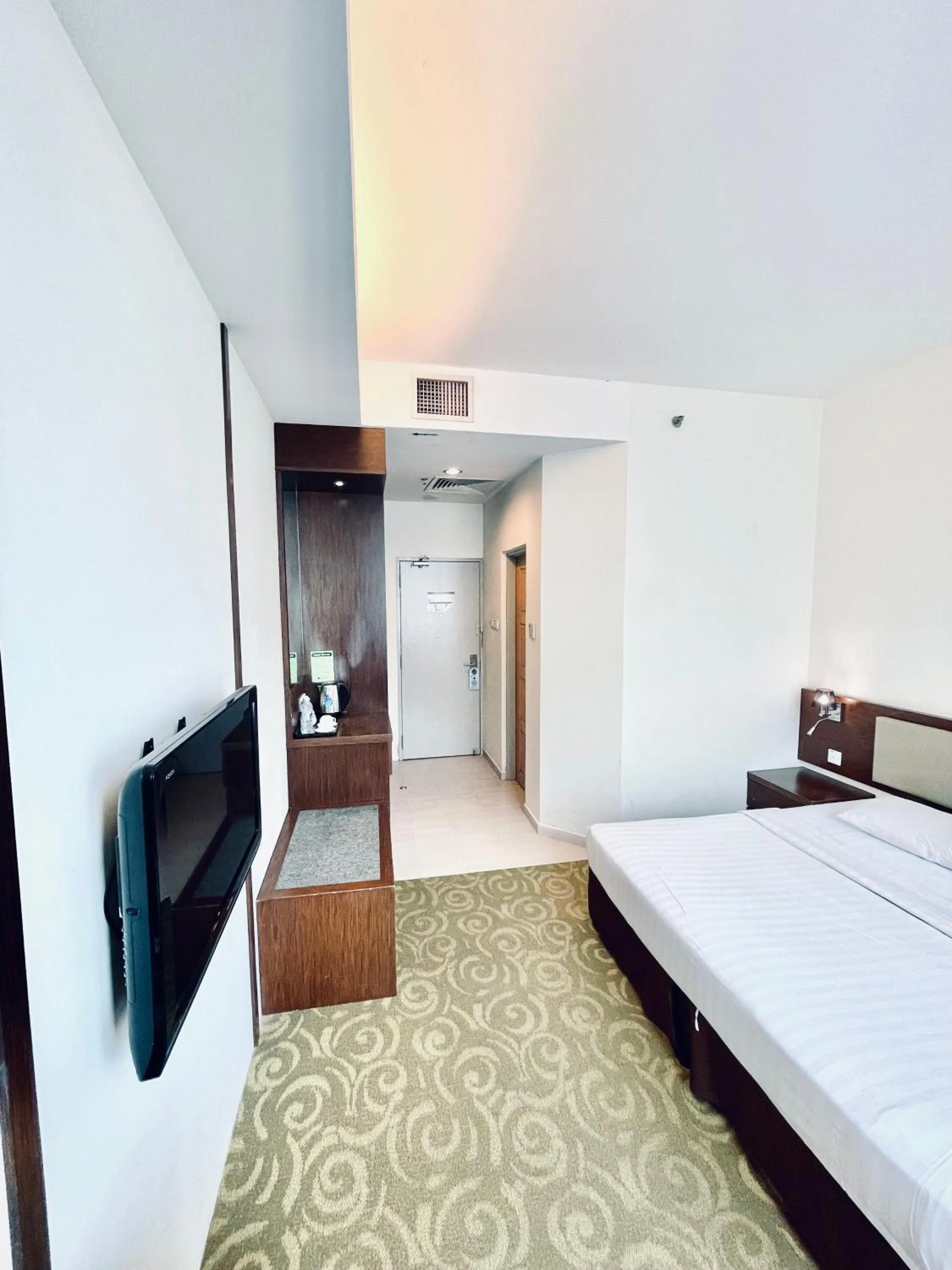 Bedroom, Bed in Seemsoon Hotel