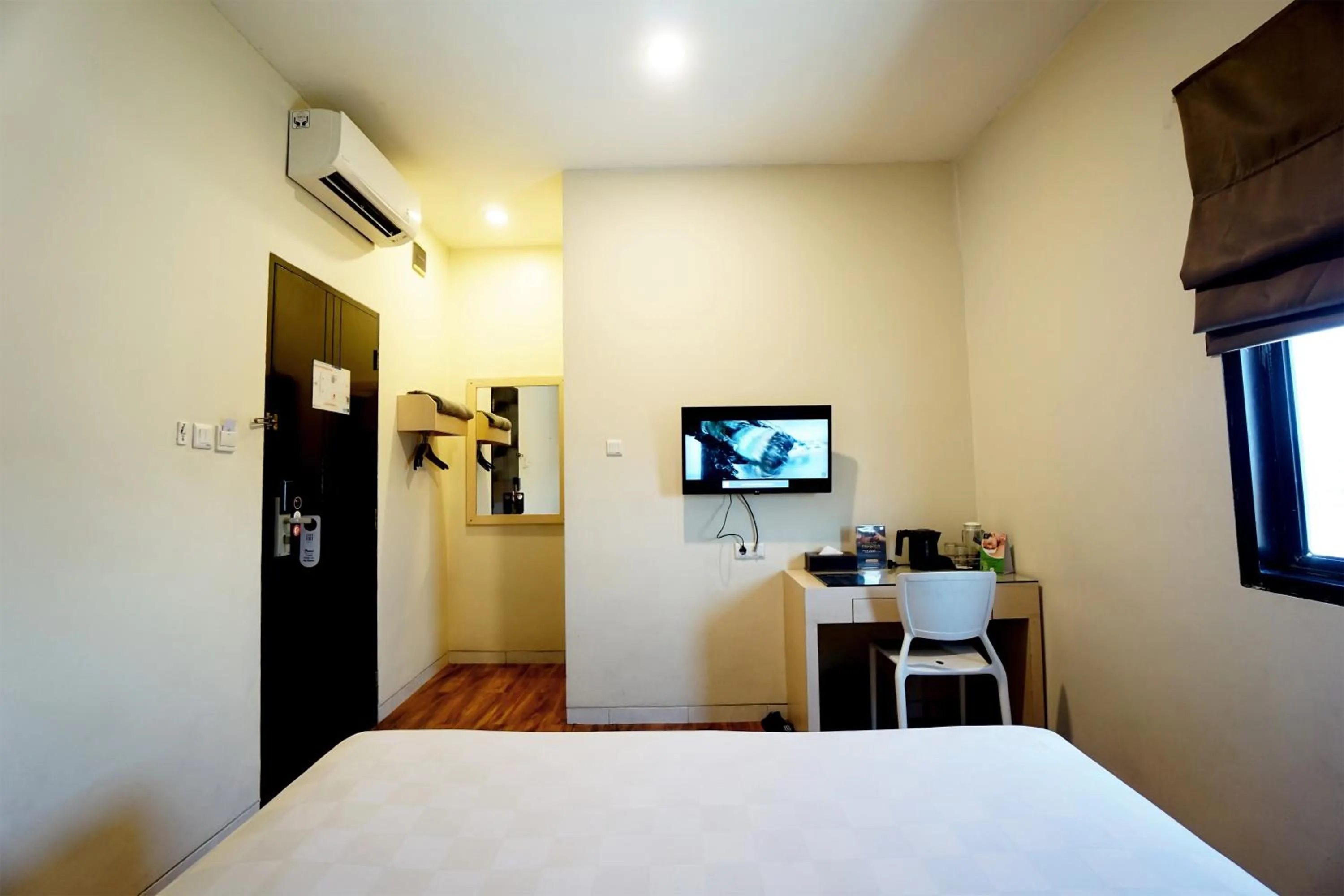 Bed in Hotel 88 Mangga Besar Raya 120 Jakarta By WH