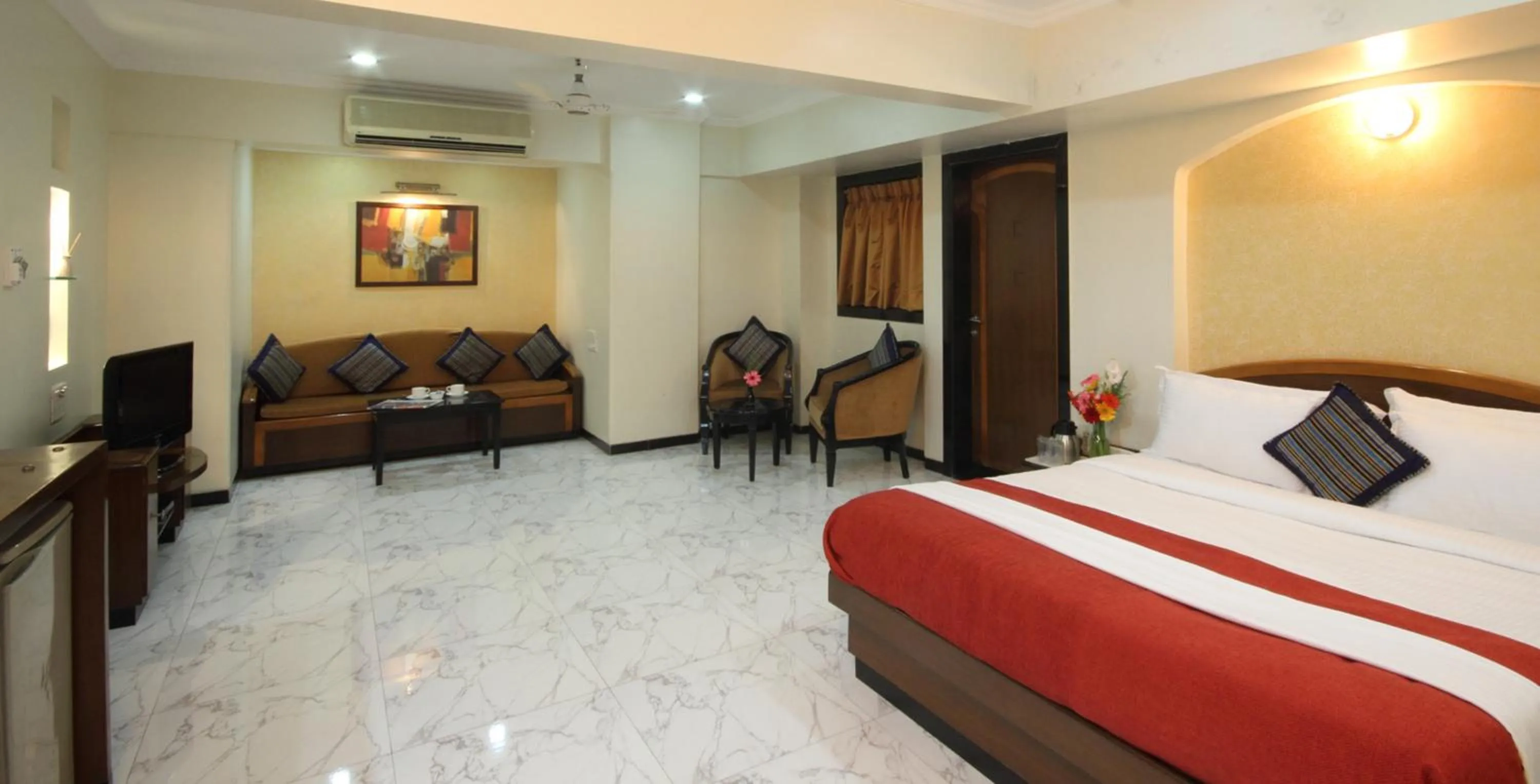 Photo of the whole room, Bed in Hotel Columbus