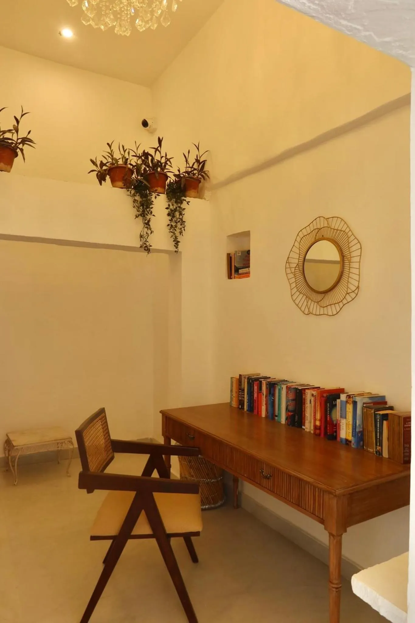 Library in Dev Niwas - Heritage Hotel