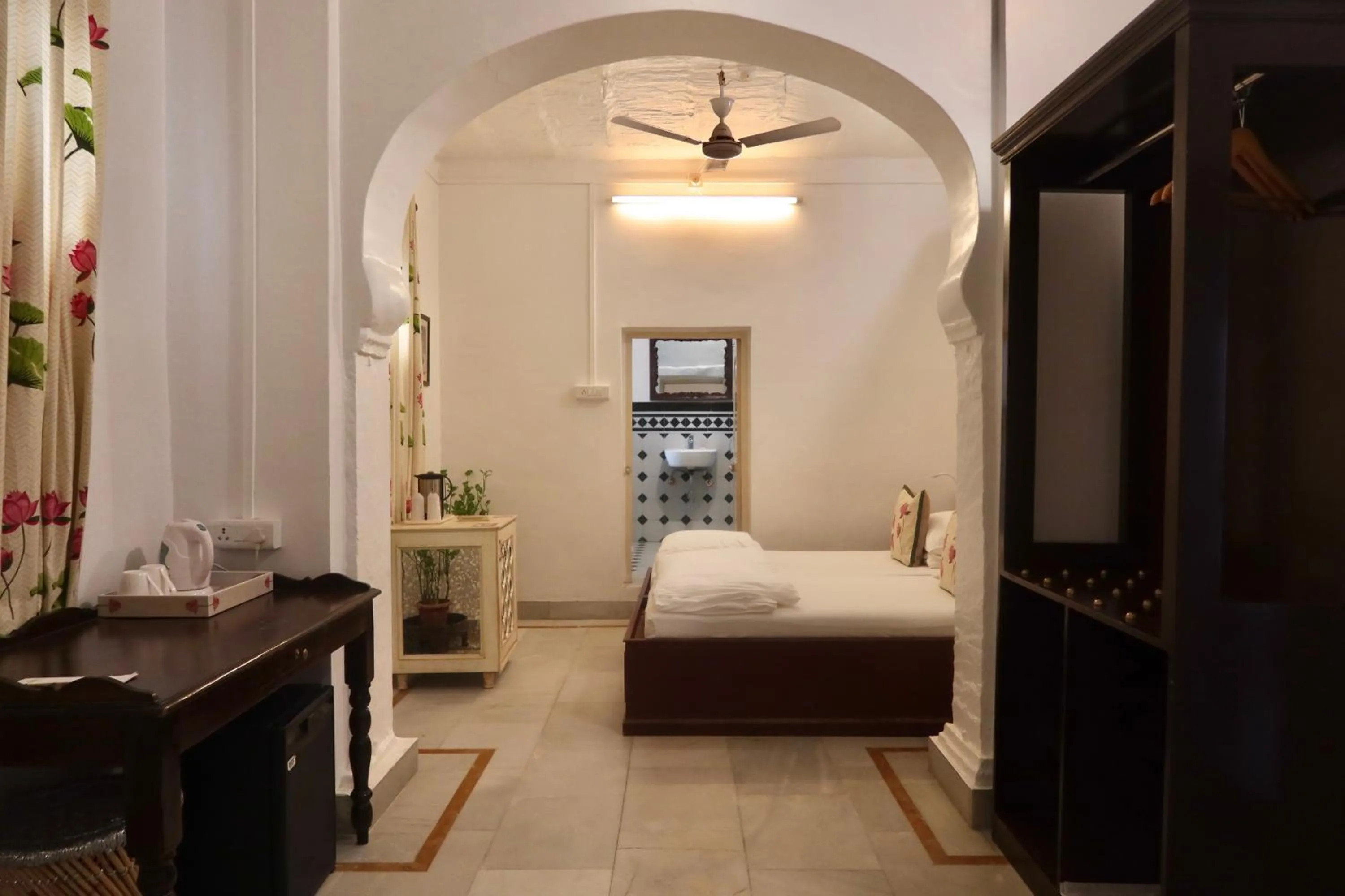 Bedroom in Dev Niwas - Heritage Hotel