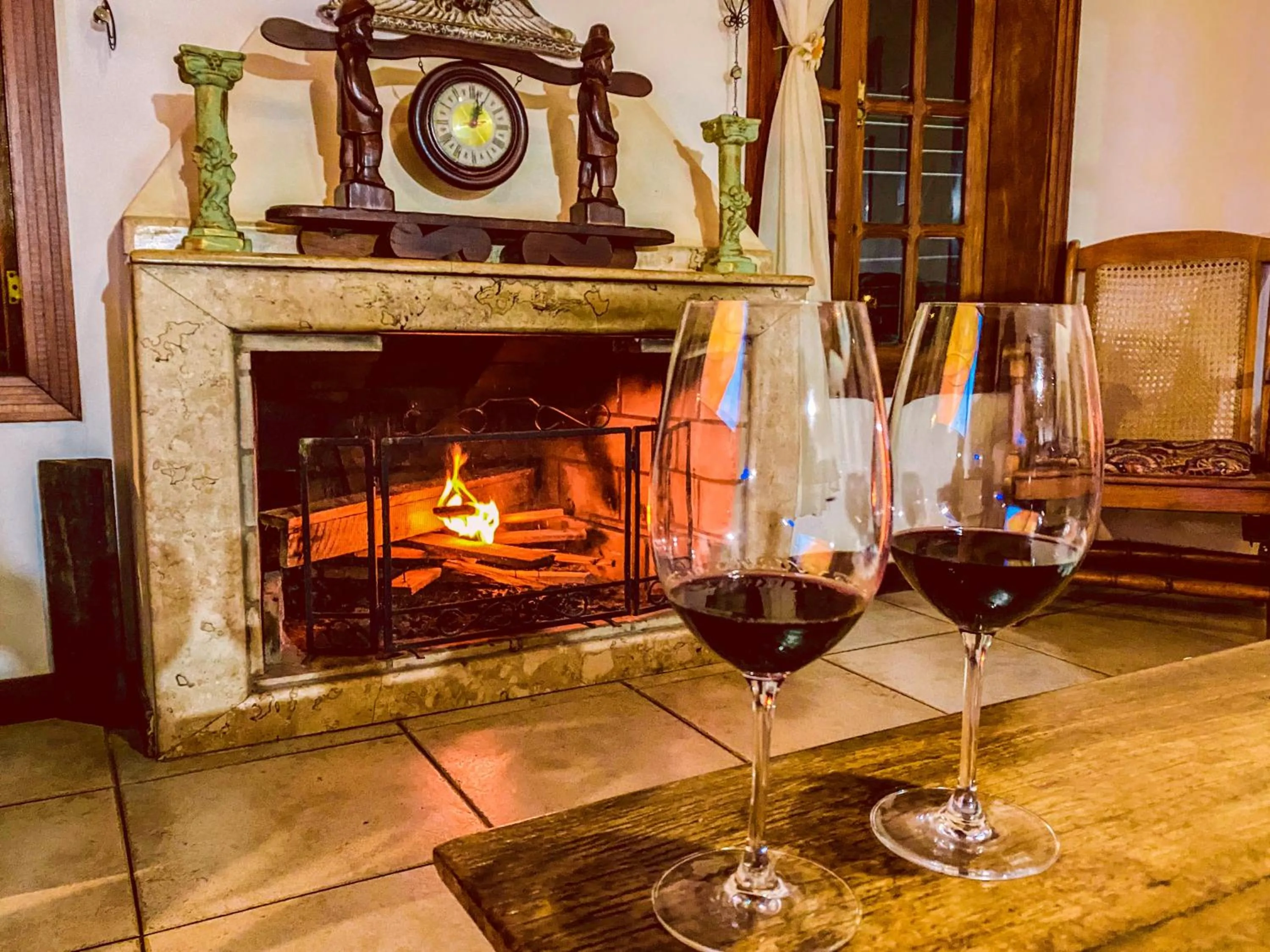 Living room in Pousada Quintal da Lua