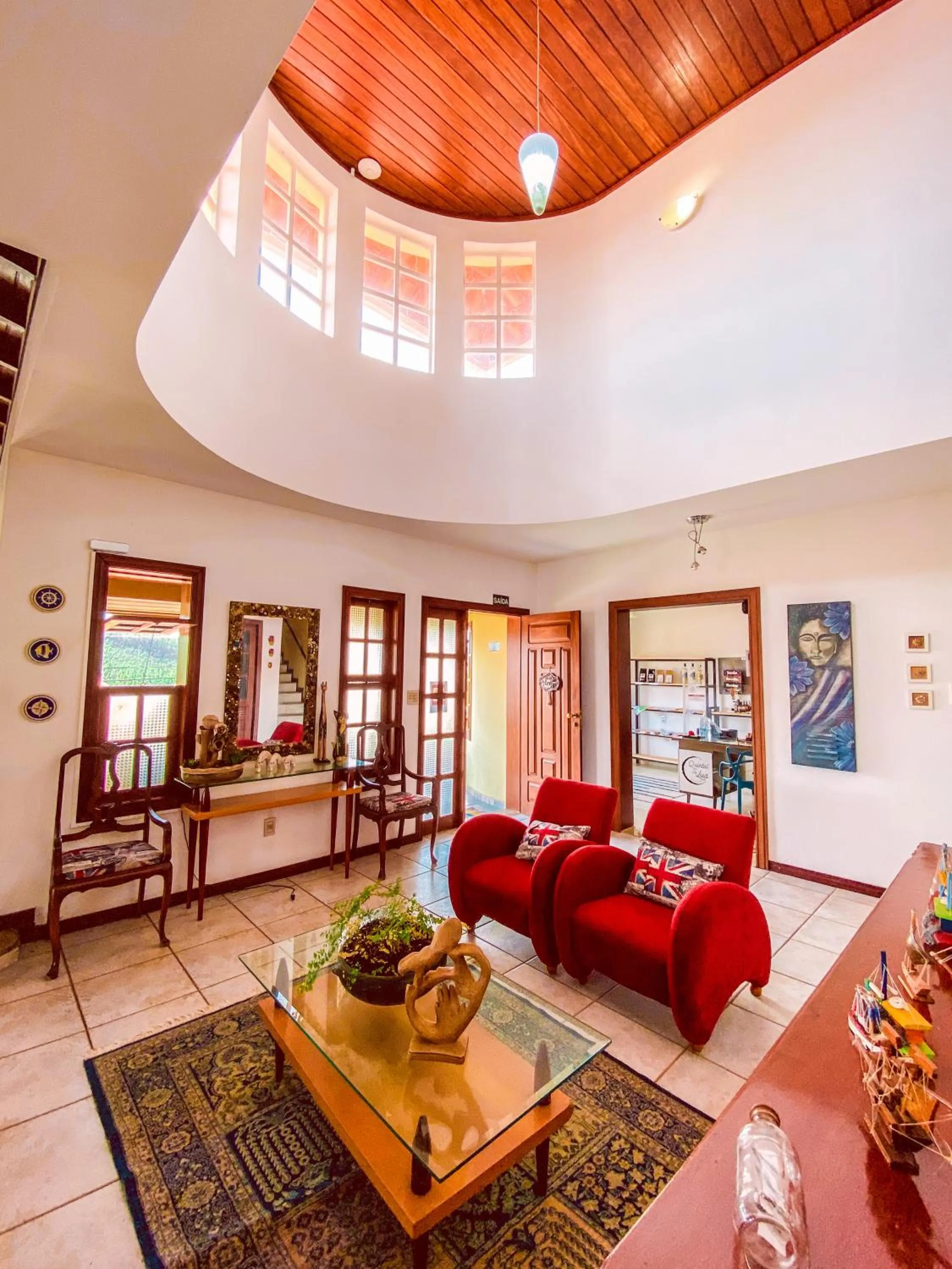Living room in Pousada Quintal da Lua