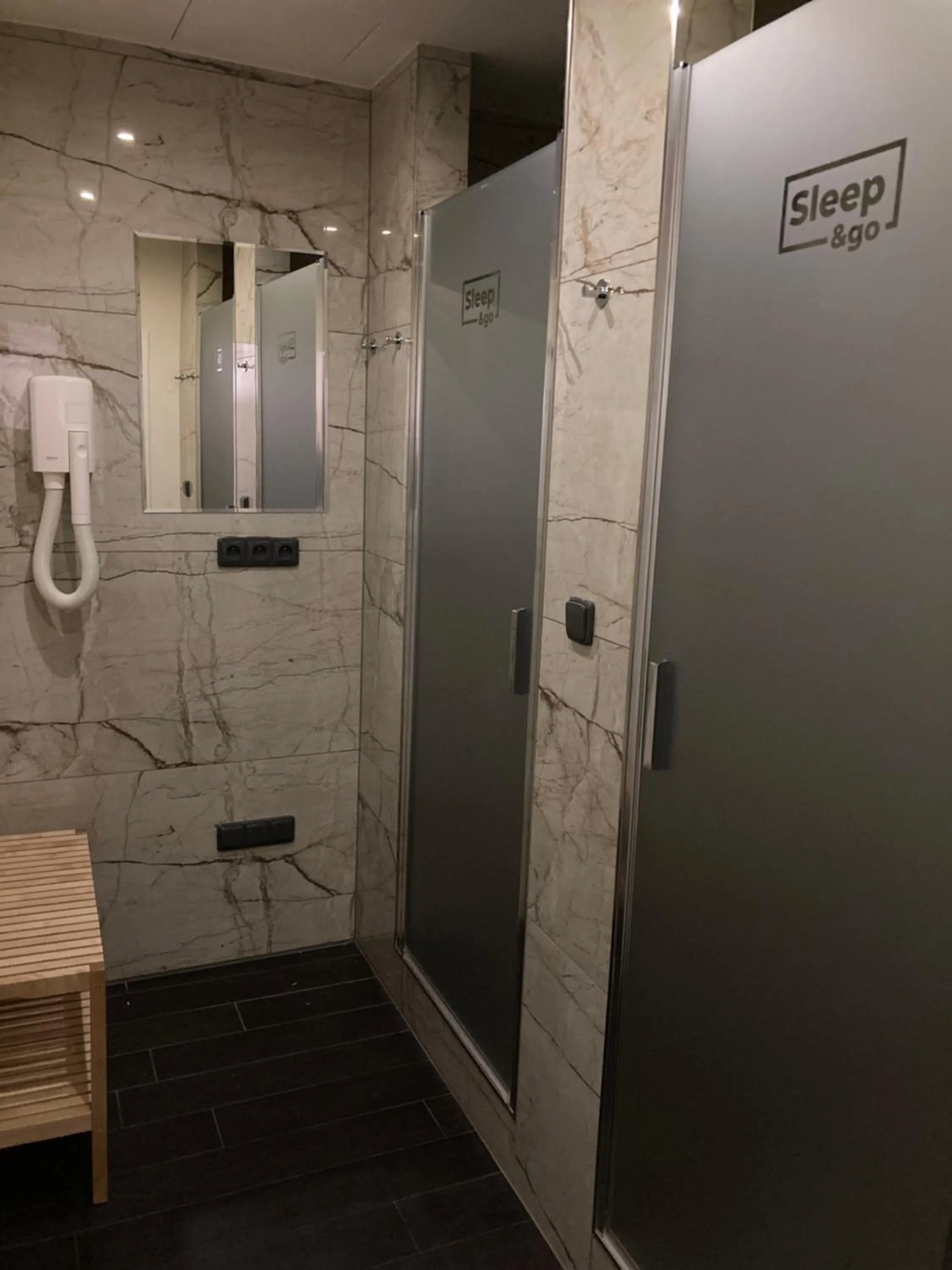 Bathroom in Sleep&Go