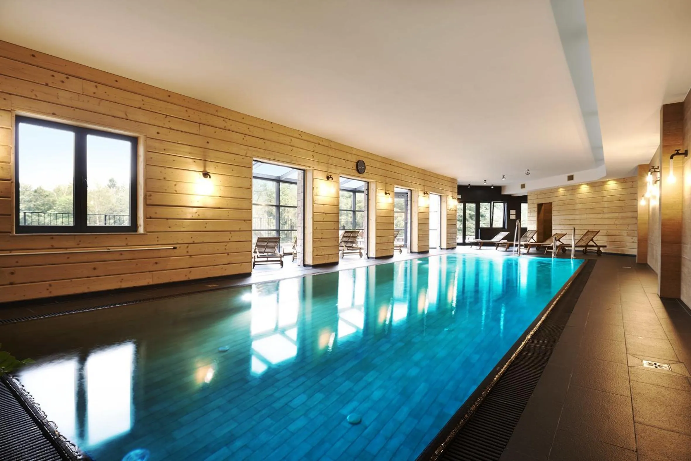 Swimming pool in Aparthotel Cristal Resort Szklarska Poręba by Zdrojowa