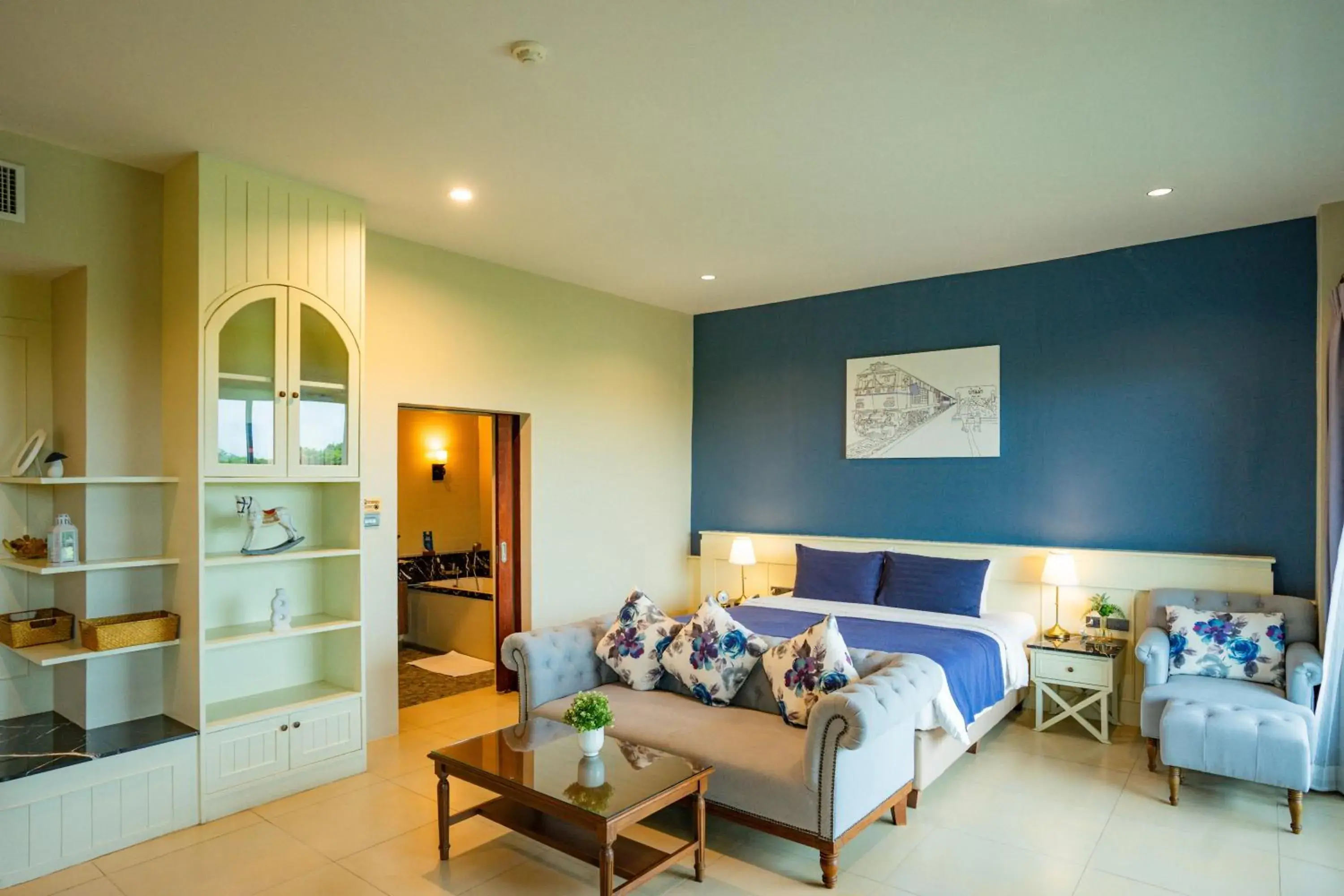 King Suite in The Cavalli Casa Resort King Suite in The Cavalli Casa Resort