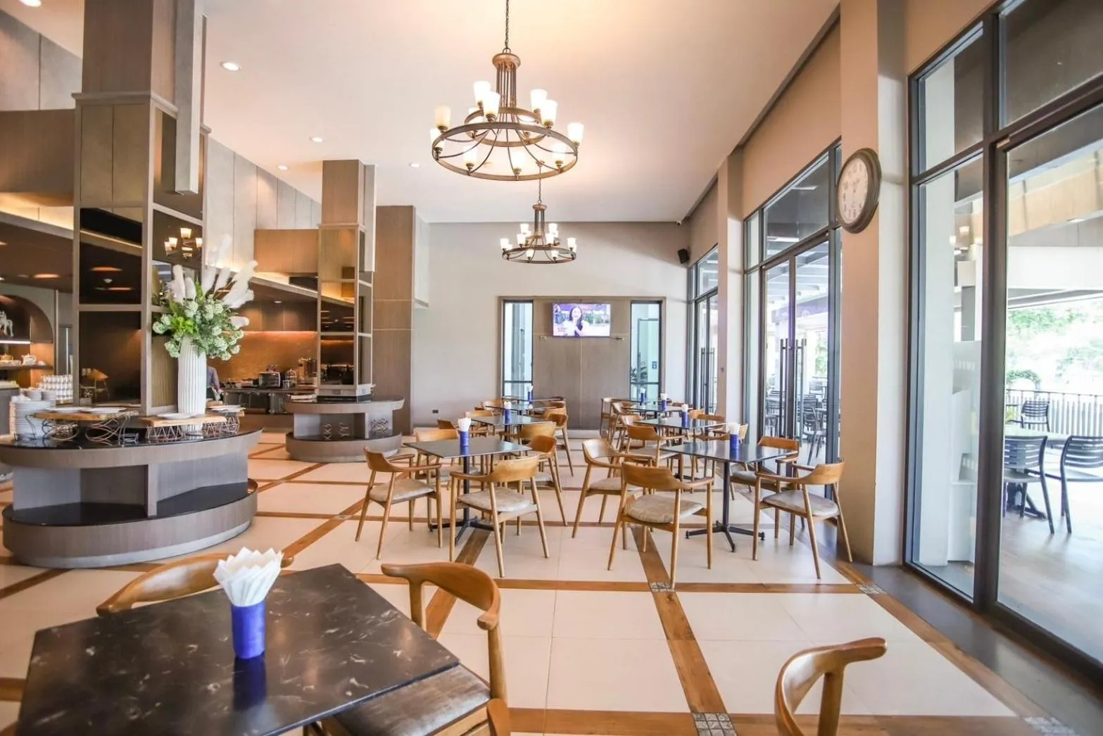 Restaurant/places to eat in The Cavalli Casa Resort