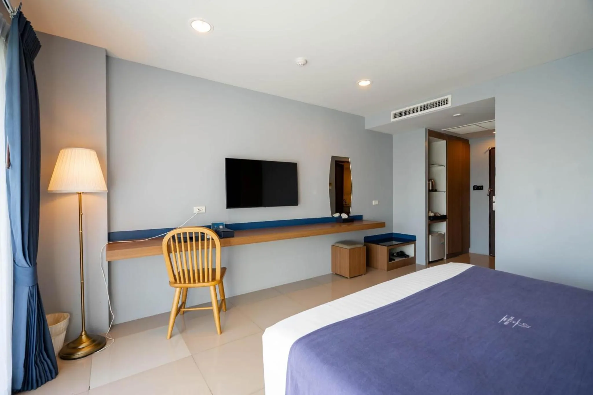 Photo of the whole room, Bed in The Cavalli Casa Resort