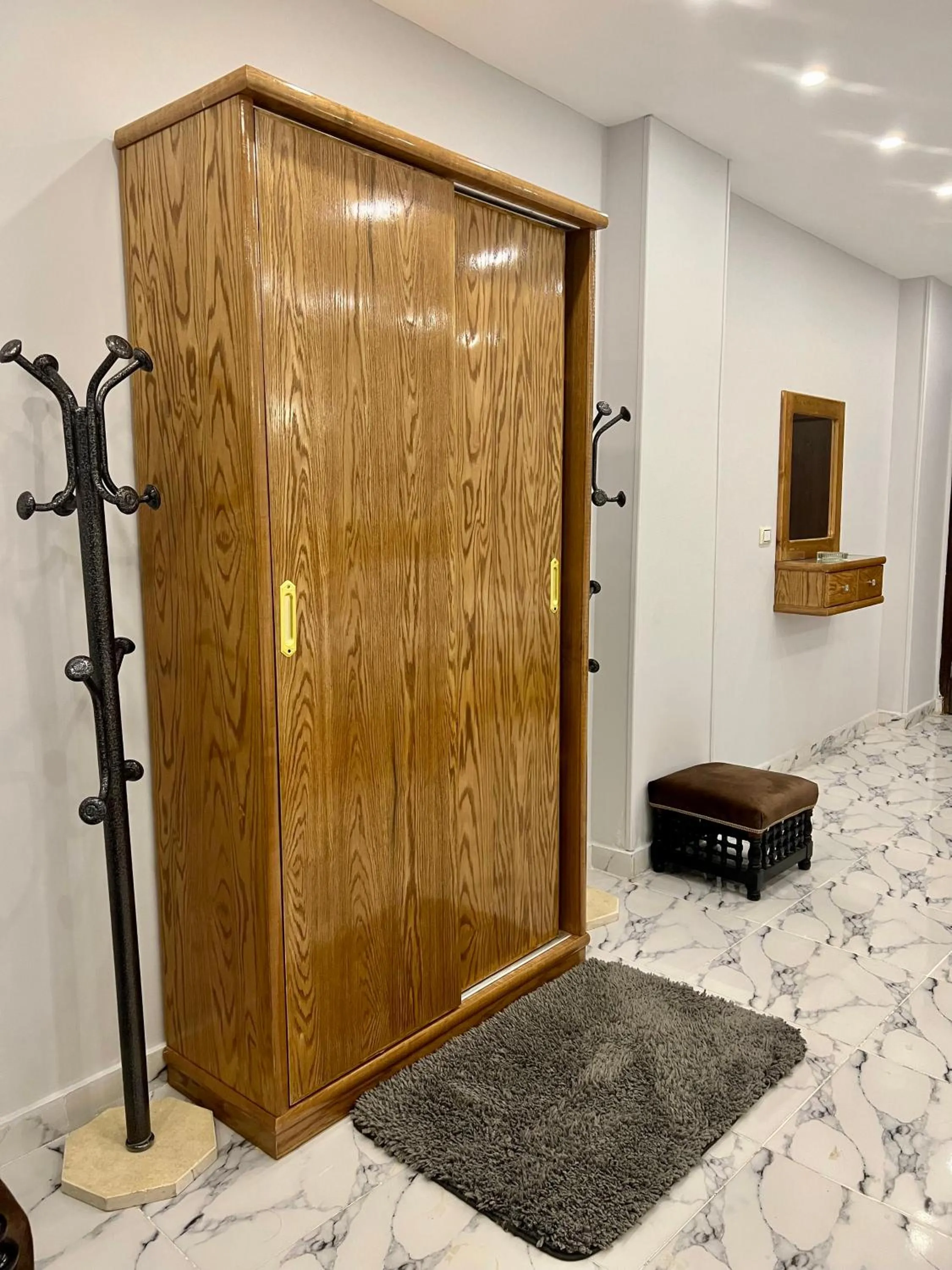 wardrobe in Life Pyramids Inn