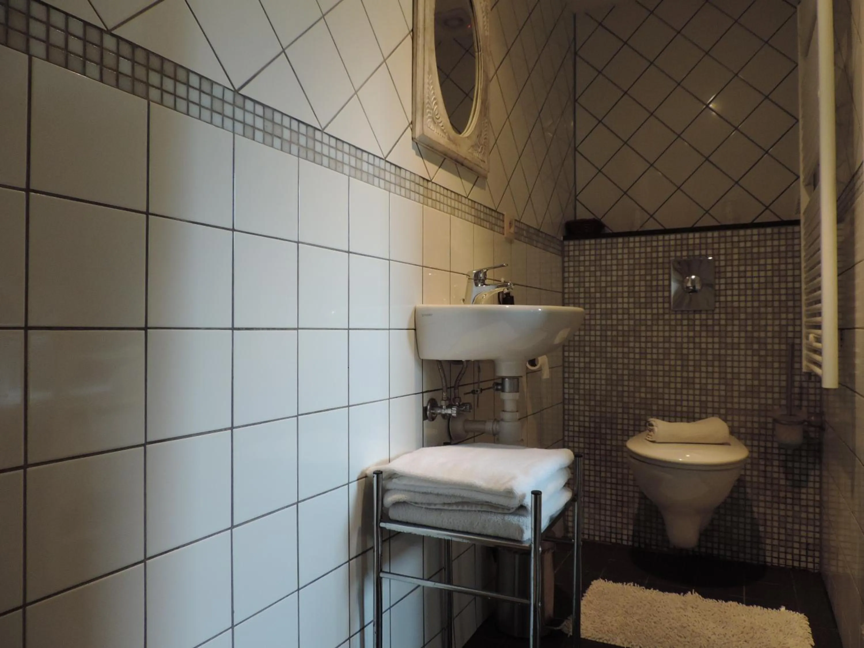 Toilet in Hotel Berneau