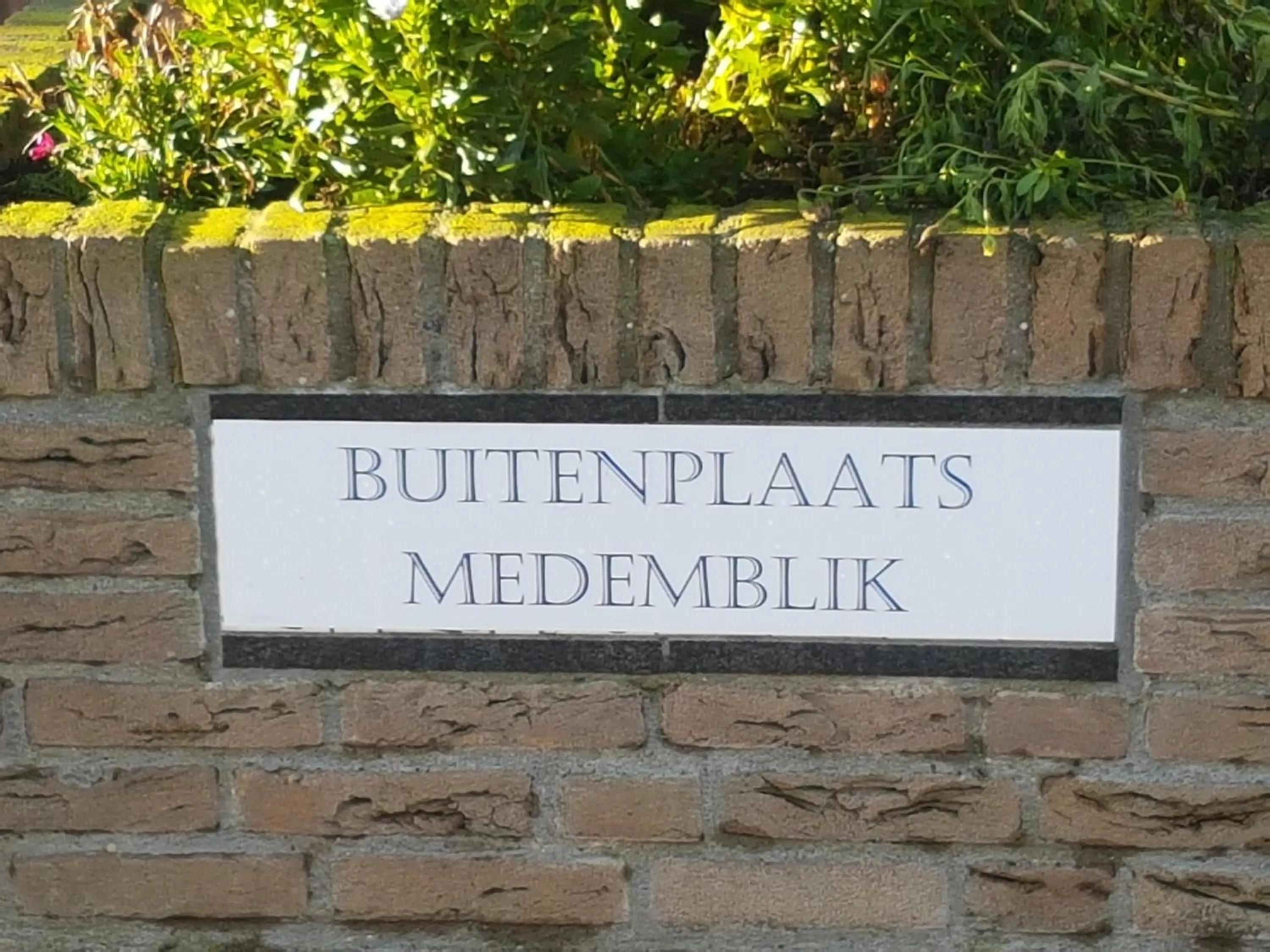 Logo/Certificate/Sign in lodge 61 hotel aan het water