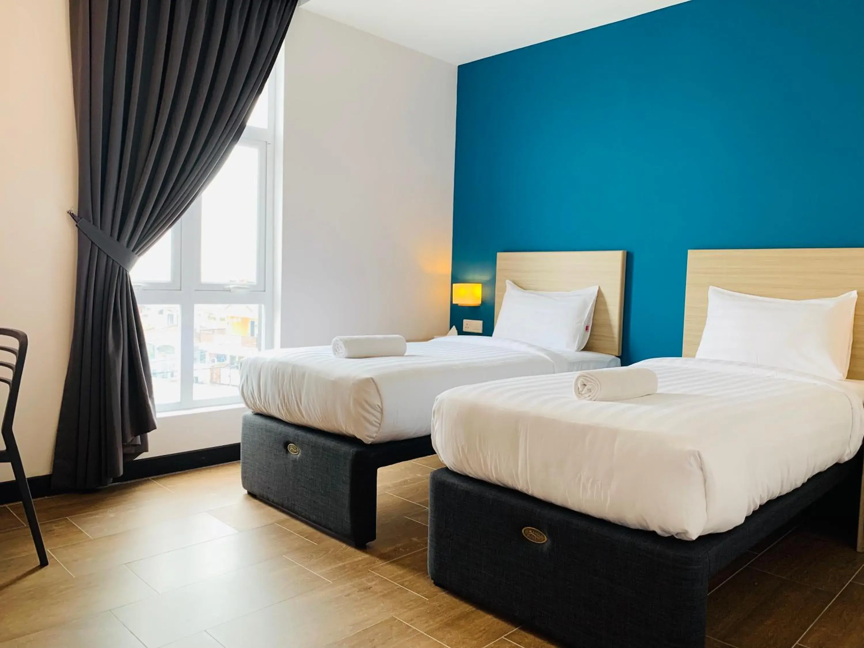 Deluxe Twin Single Room in ZONE Hotels, Telok Panglima Garang Deluxe Twin Single Room in ZONE Hotels, Telok Panglima Garang