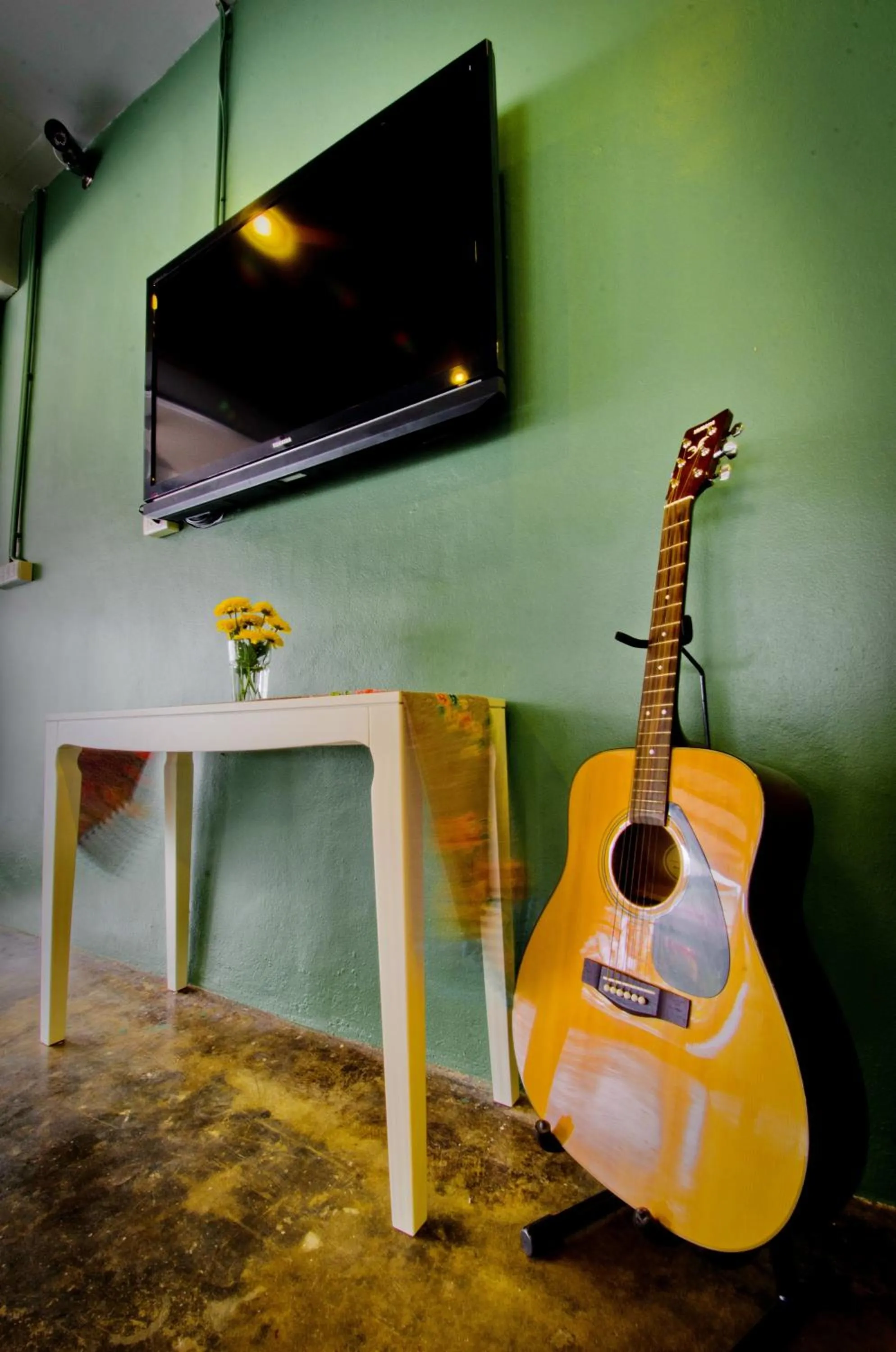 TV/Entertainment Center in Oh Dee Hostel