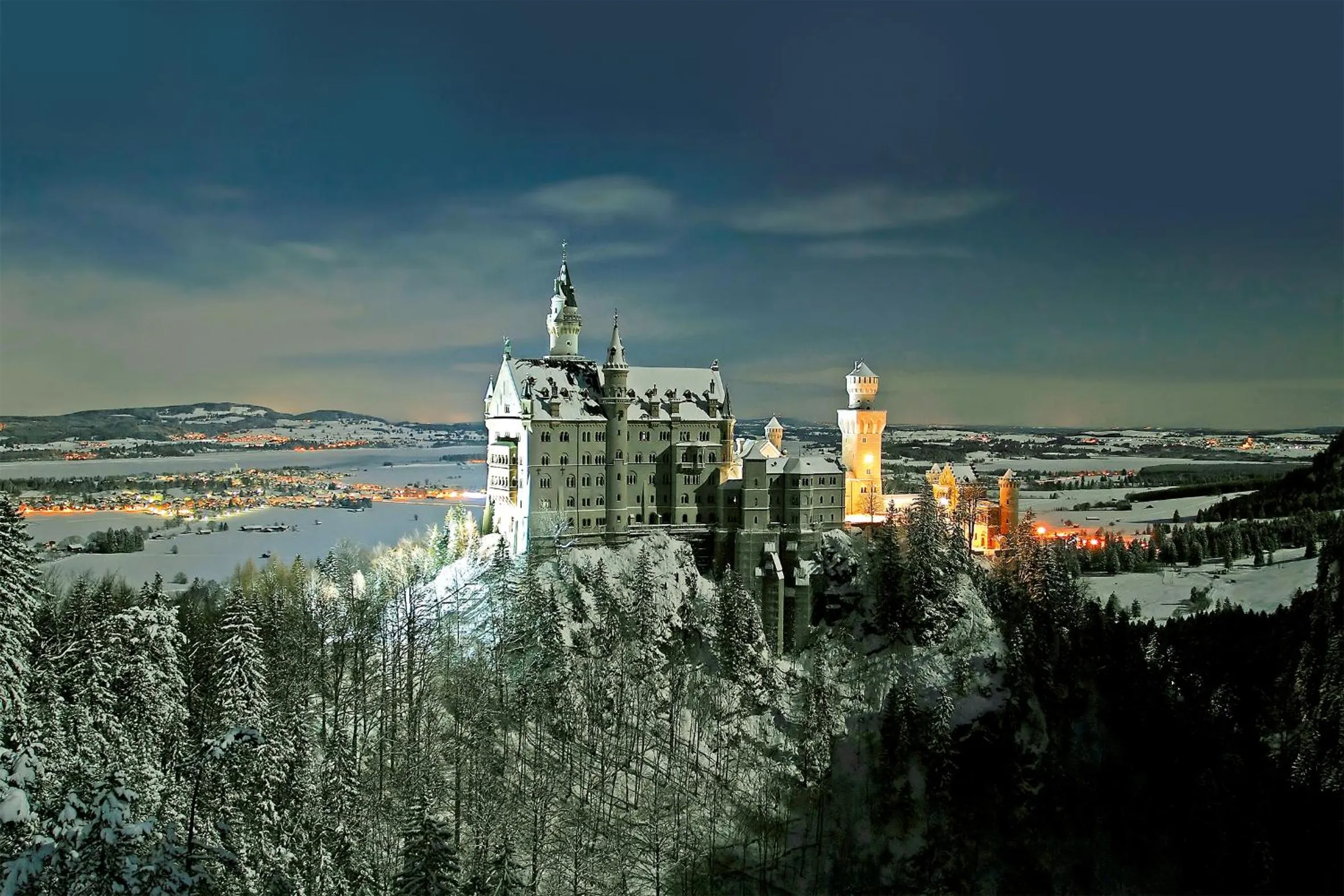 Nearby landmark in Seehotel und Appartements Schnöller