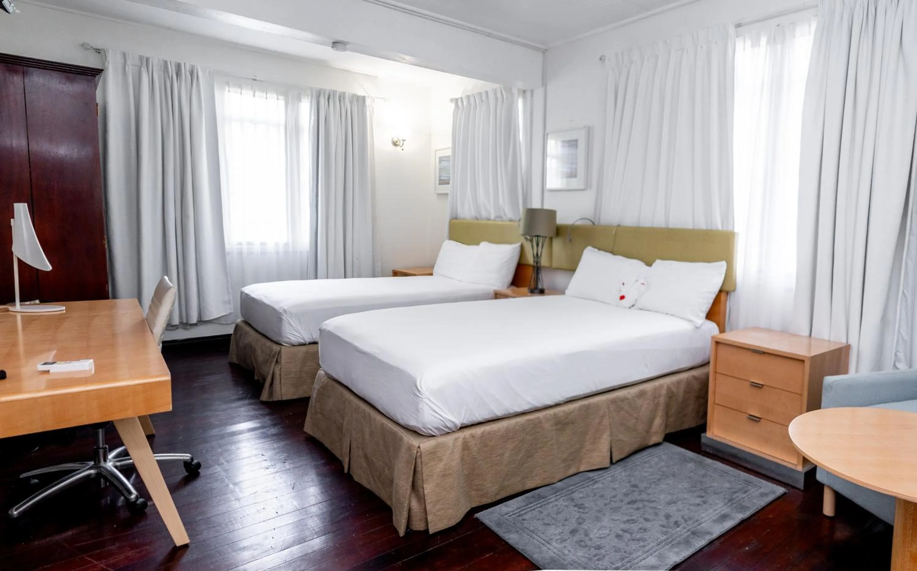 Bed in Ocean's Edge Lodge Restaurant & Bar