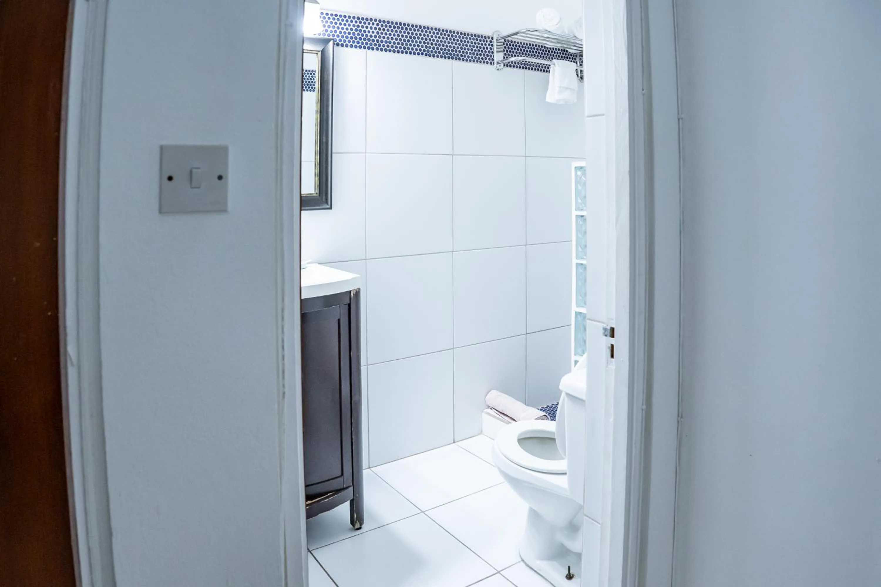 Bathroom in Ocean's Edge Lodge Restaurant & Bar