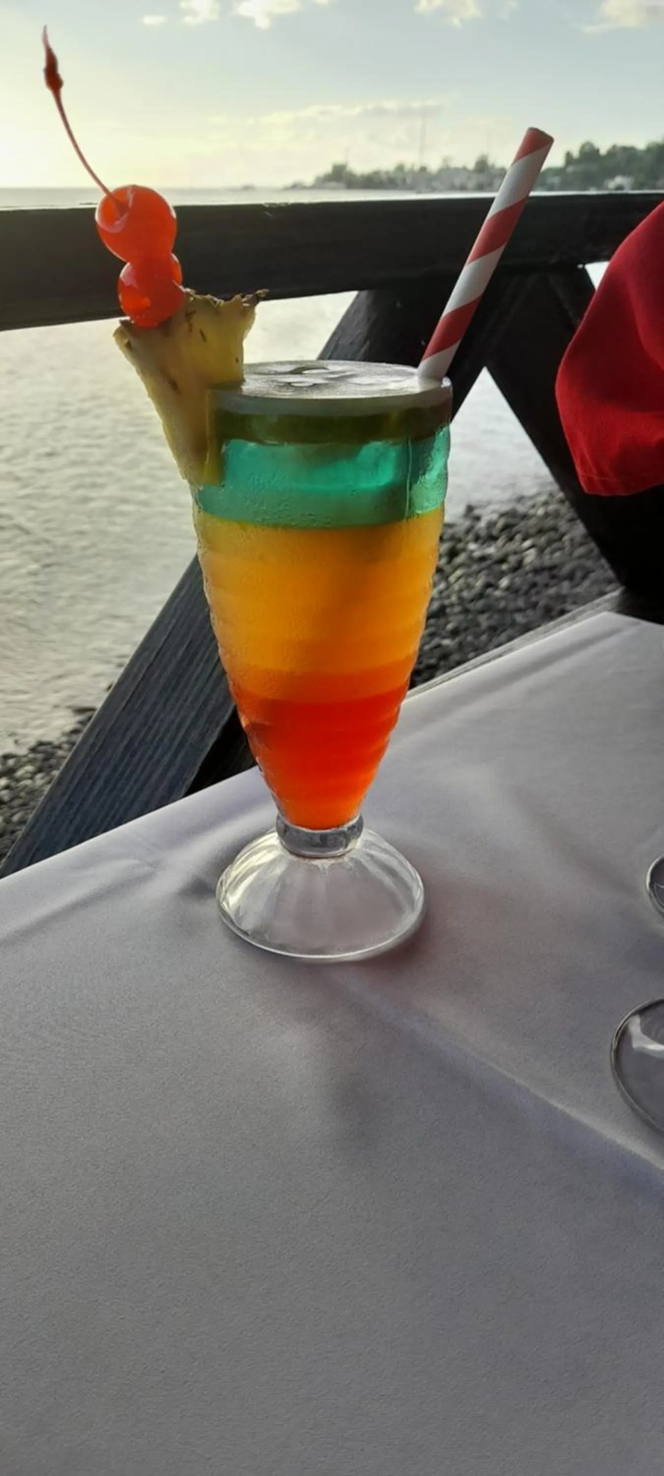 Drinks in Ocean's Edge Lodge Restaurant & Bar