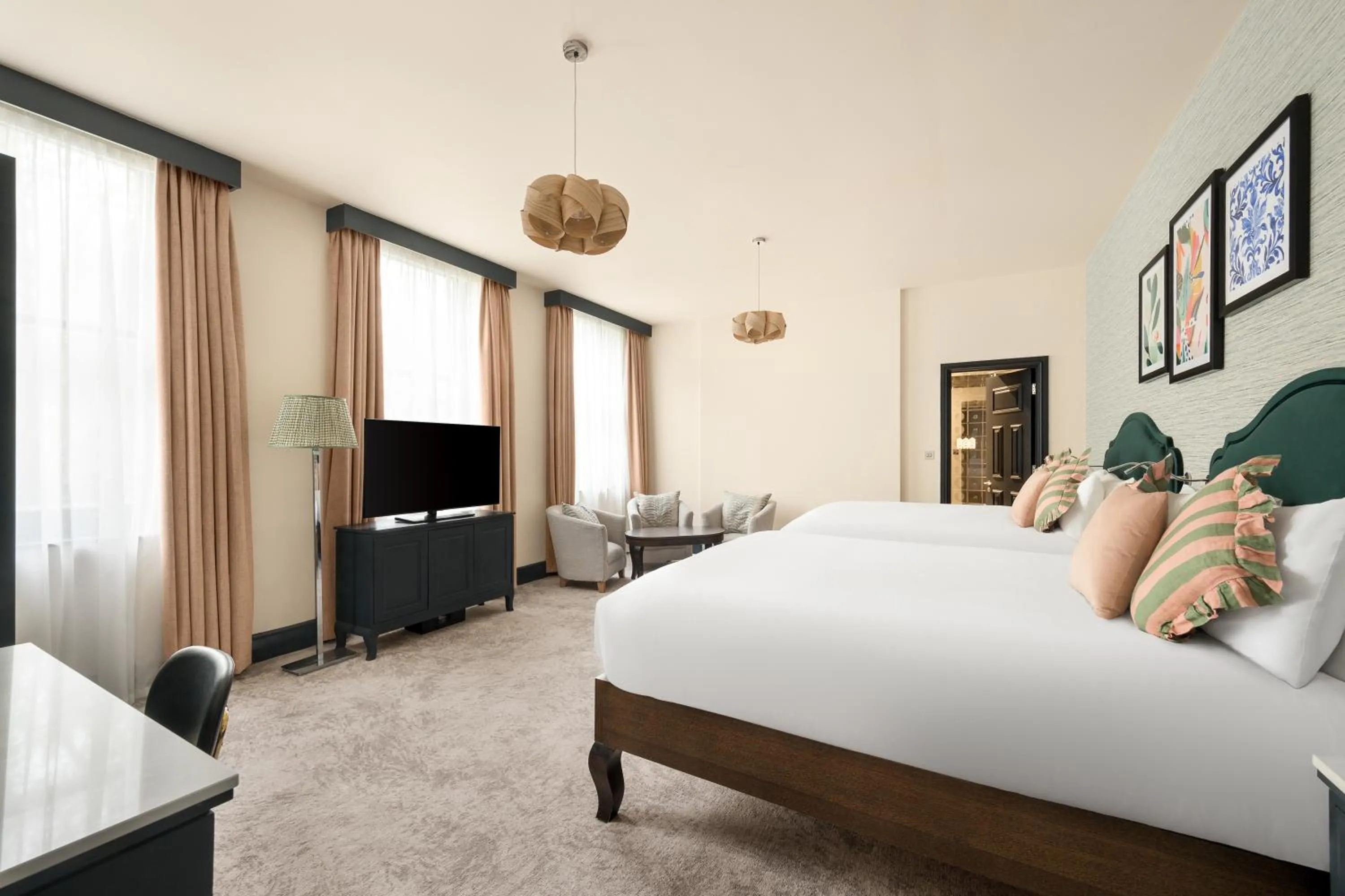 Bed in Hotel Indigo London - Kensington by IHG