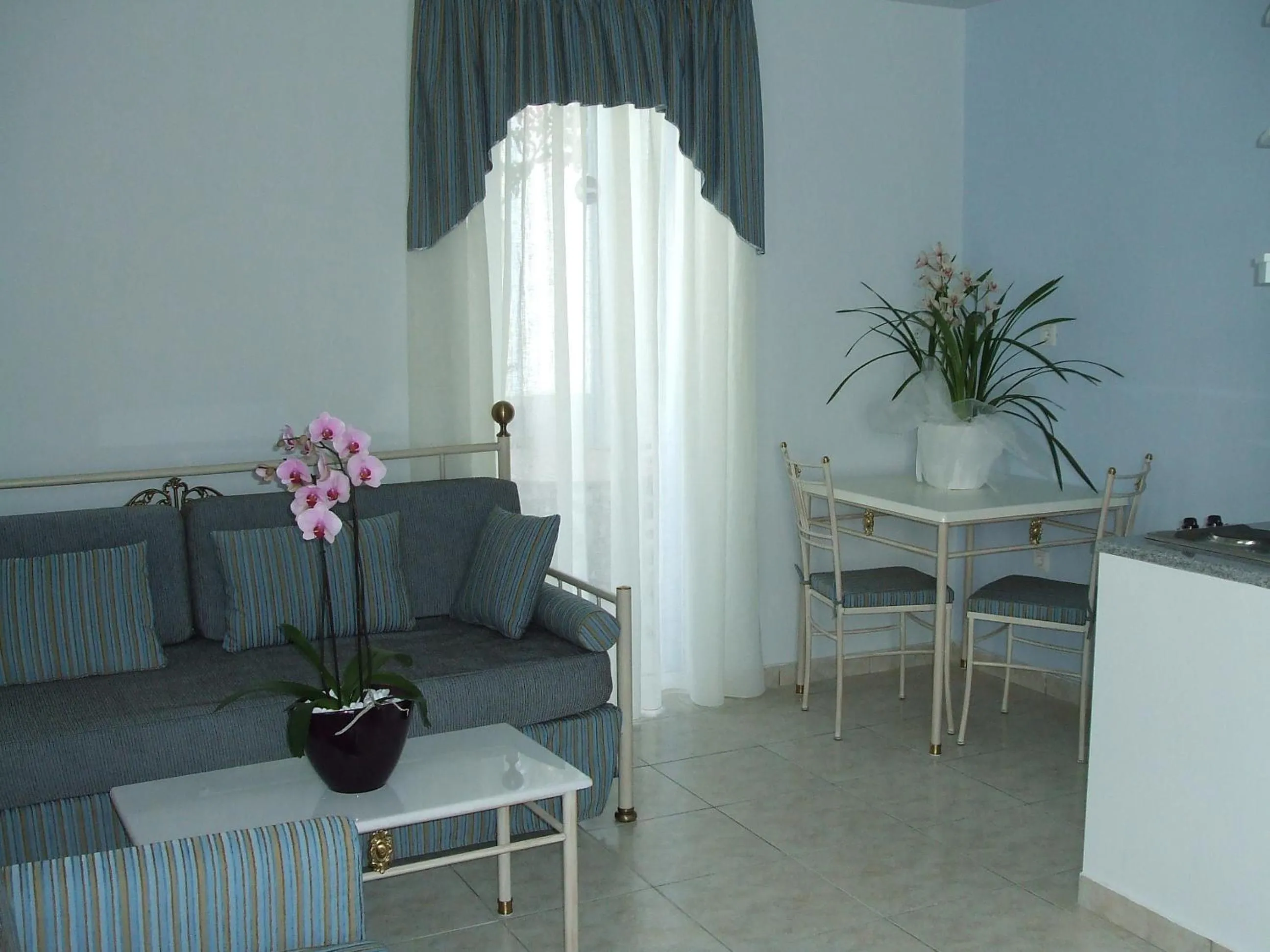 Seating area in Preka Maria