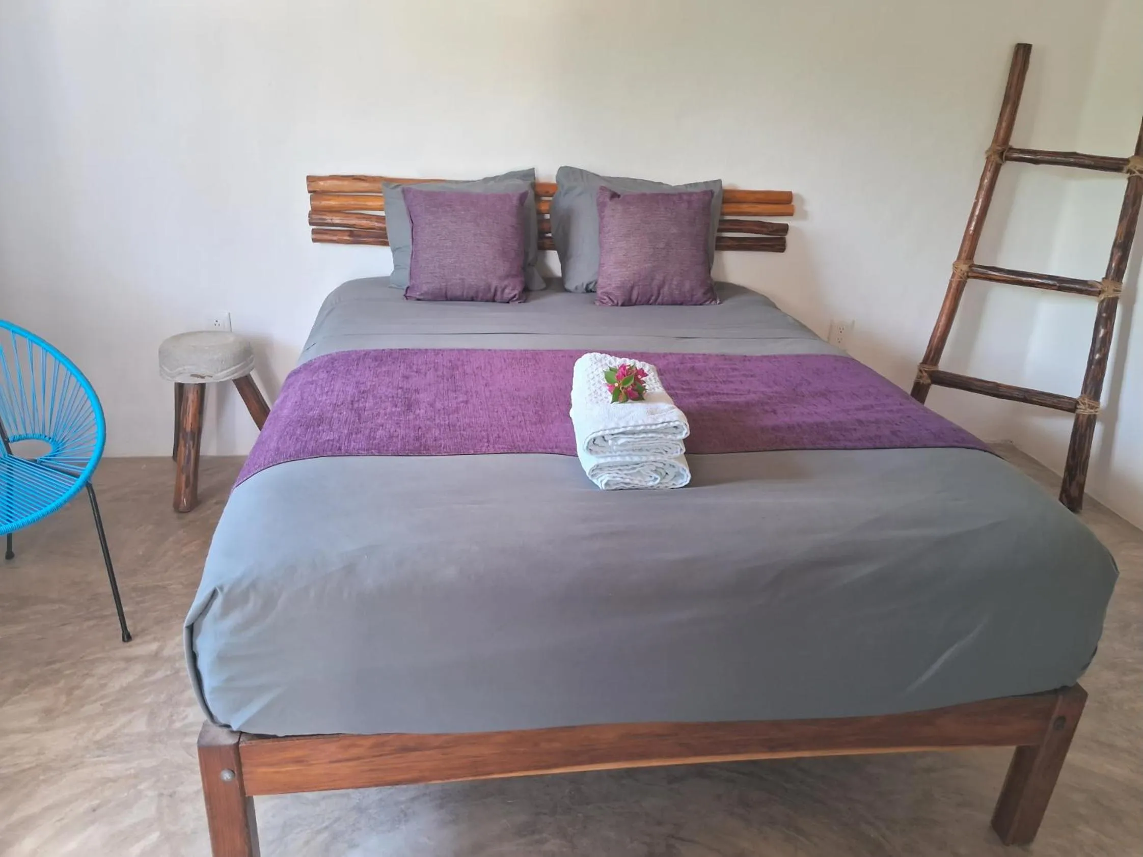 Bed in Hotel Posada Mykonos