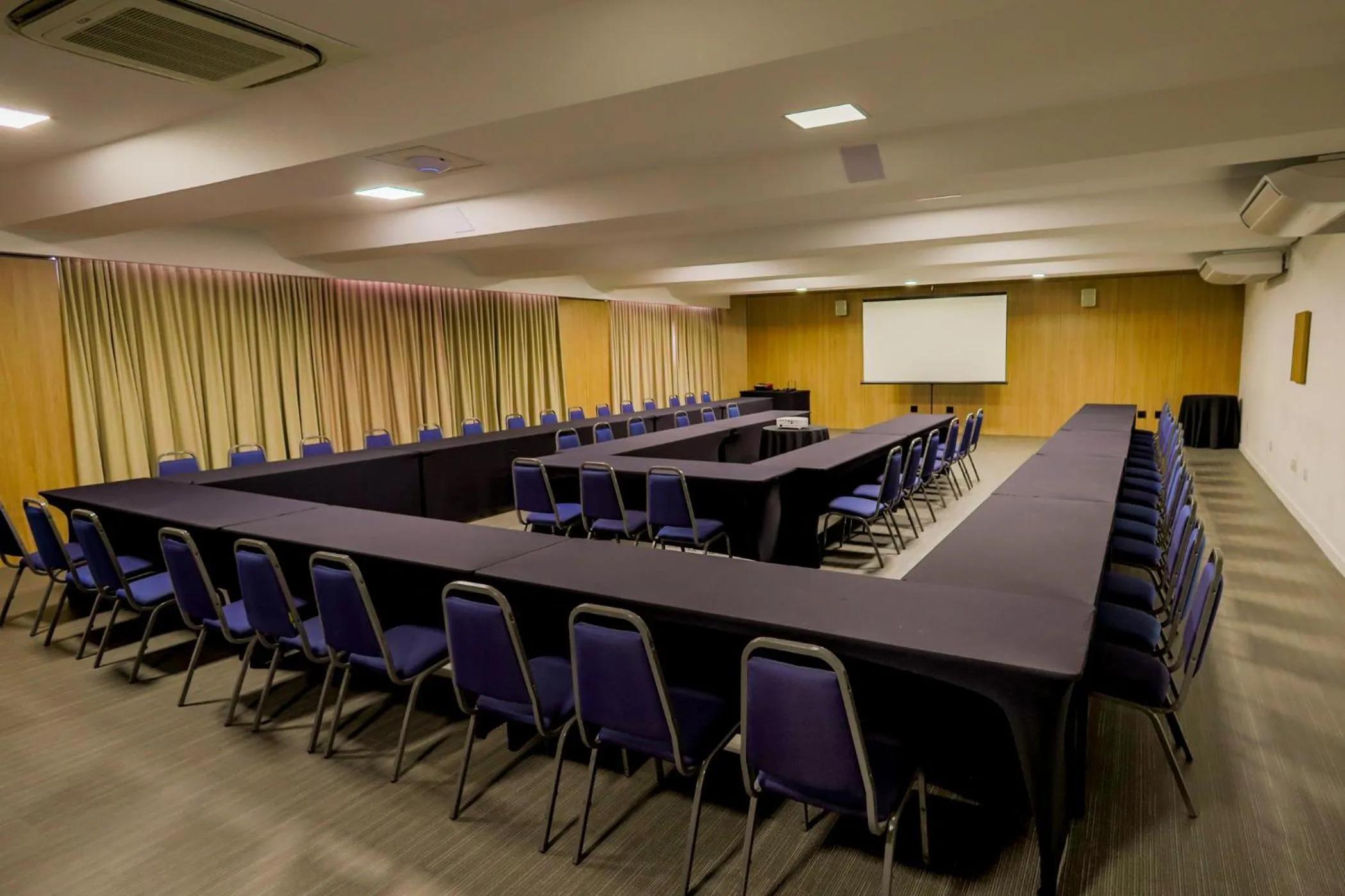 Meeting/conference room in Antonio´s Palace Hotel