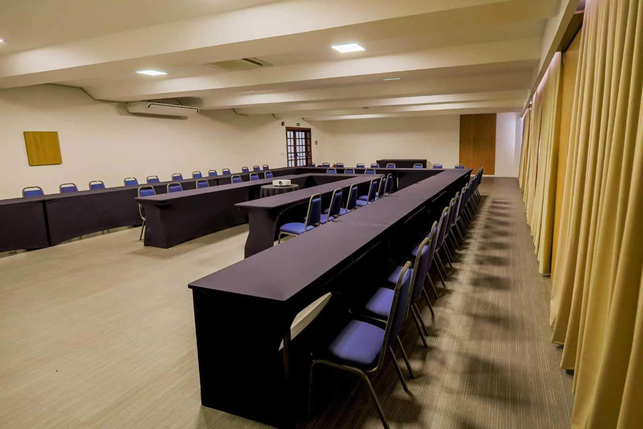 Meeting/conference room in Antonio´s Palace Hotel