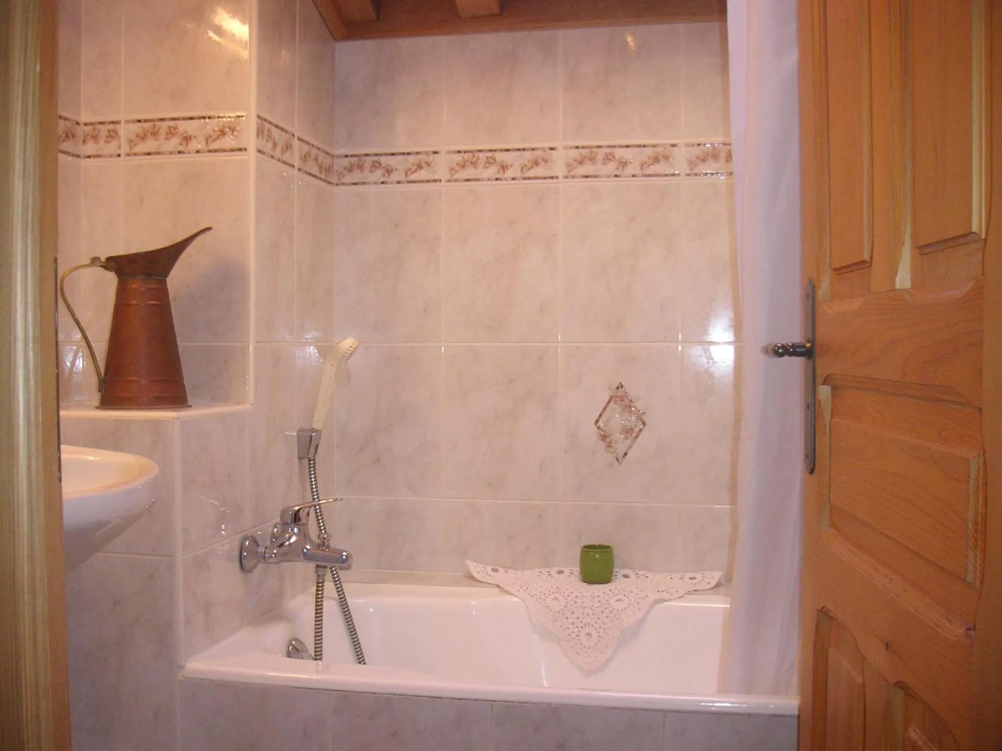 Bathroom in Apart'hotel & Spa "La Destière"